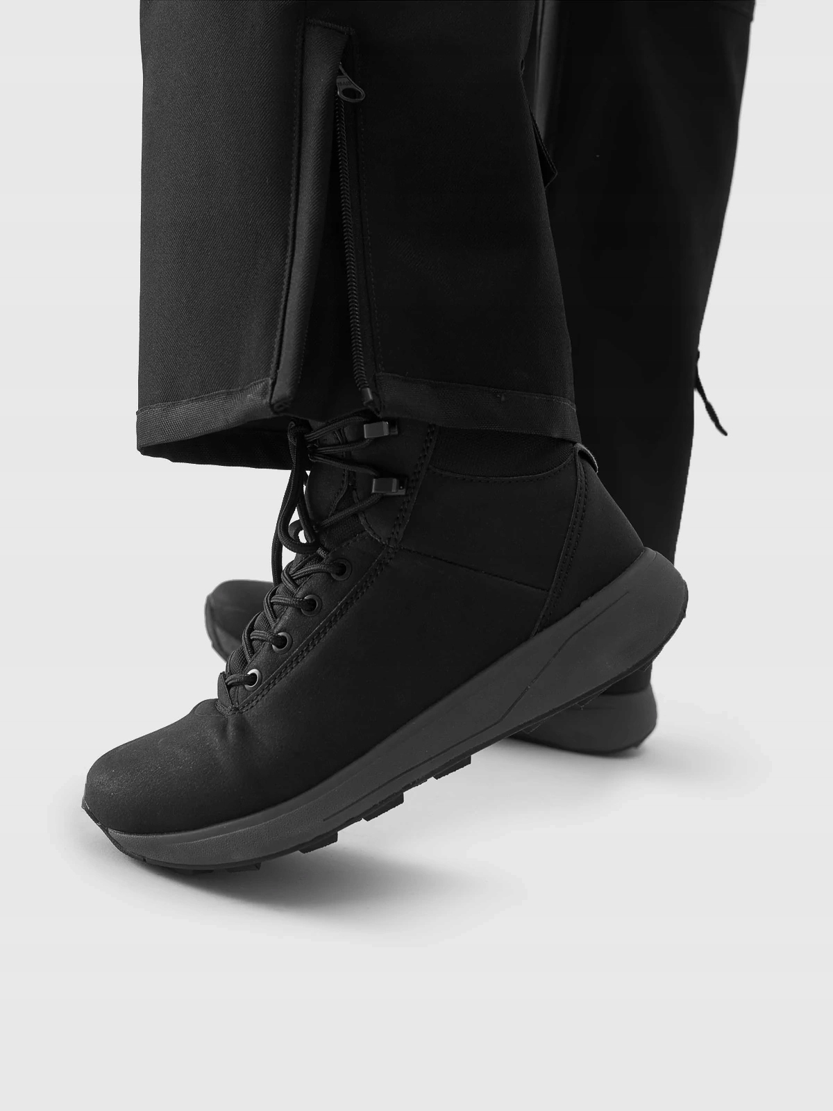 SPODNIE JUNIORSKIE NARCIARSKIE 4F BEZ SZELEK 146 Płeć chłopcy