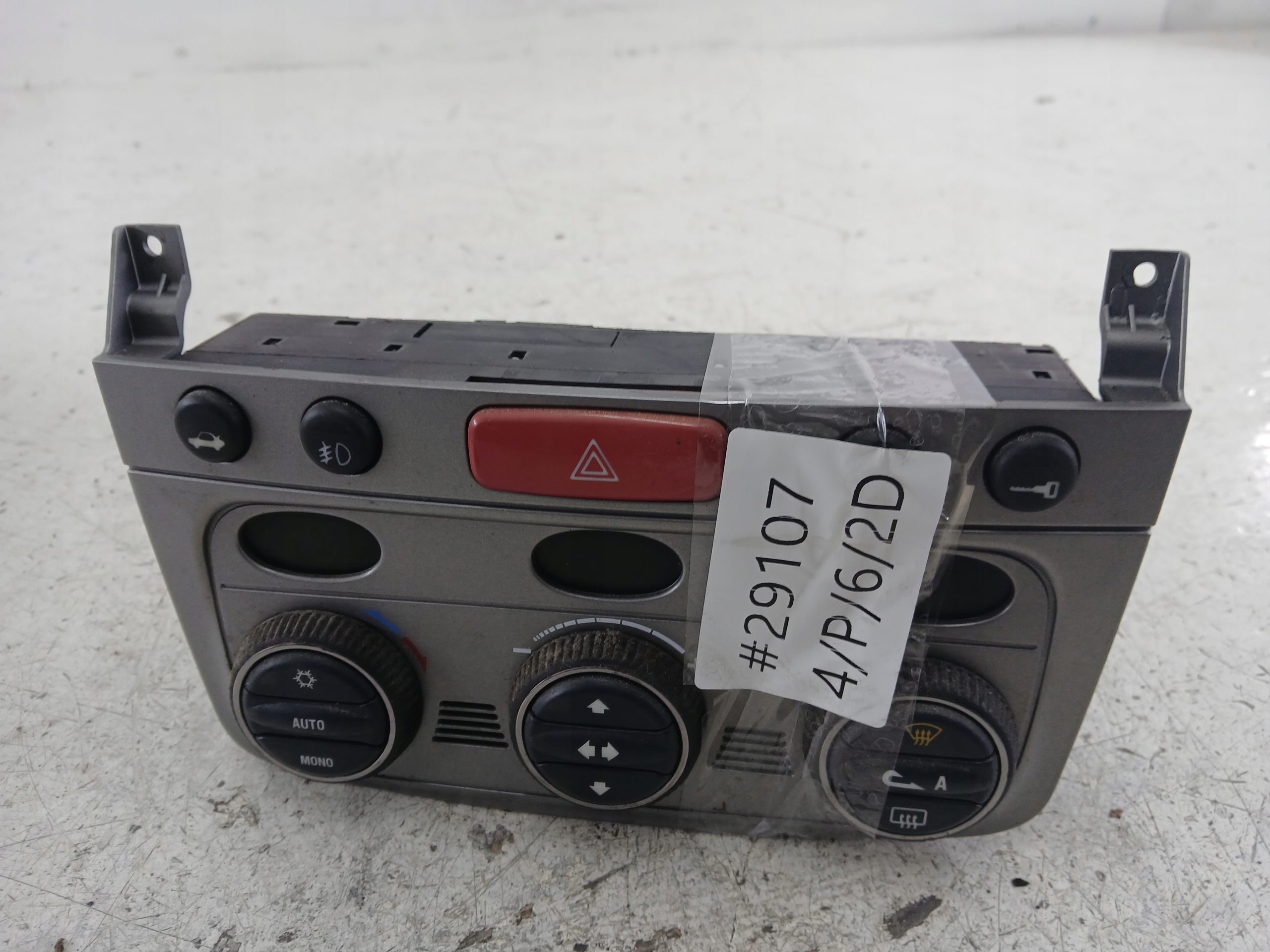 ALFA ROMEO GT Unite commande clima Bouches buses 01560513690