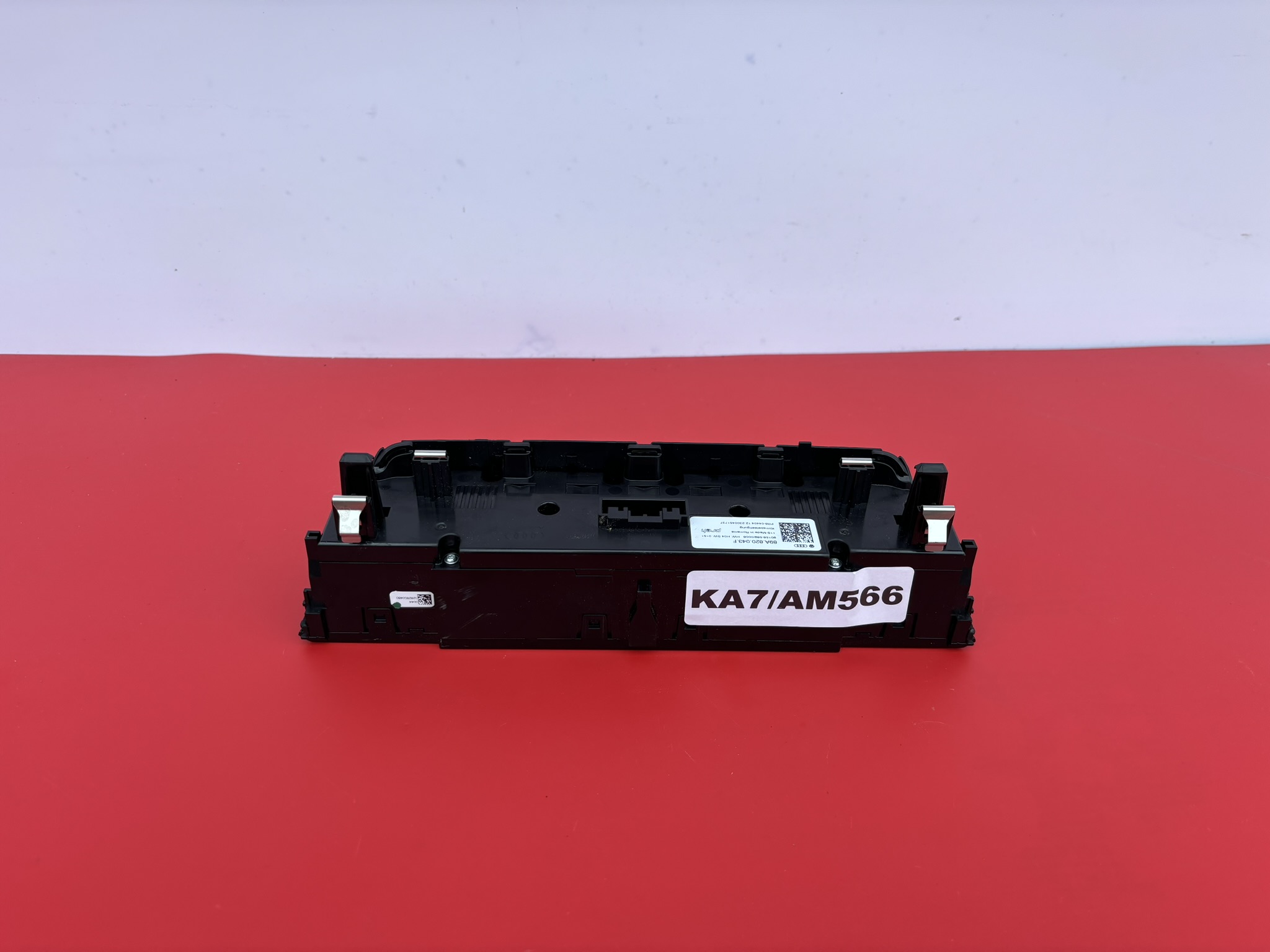 AUDI Q4 E-TRON UNITE COMMANDE CLIMA OGRZEWANIA BOUCHES BUSES 89A820043F KA7/AM566