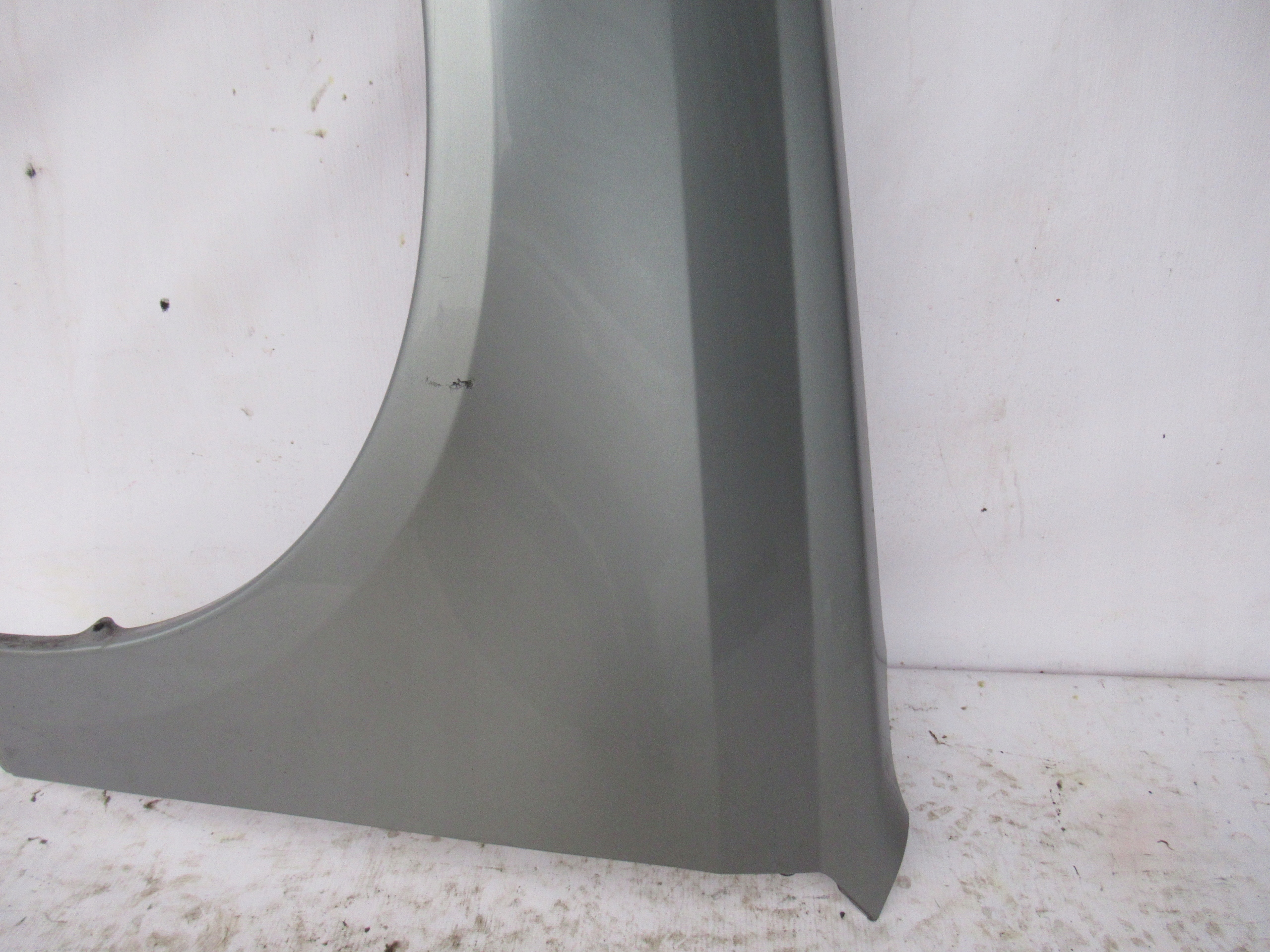 fender front front left SUBARU LEGACY 03