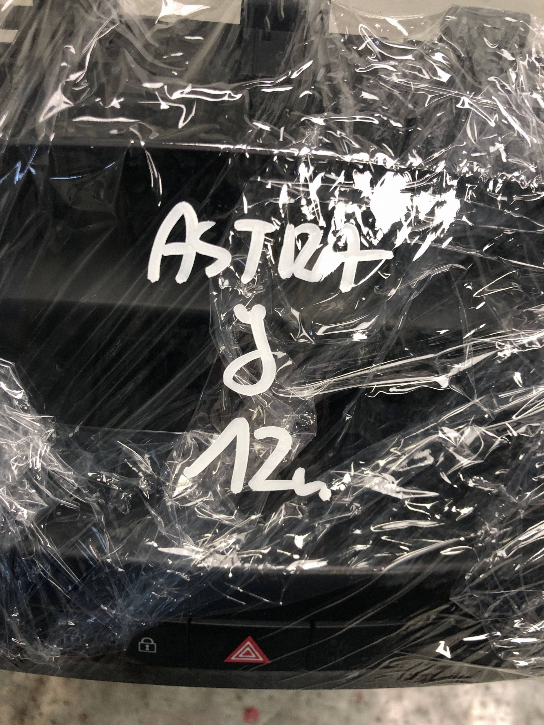 display OPEL ASTRA J KOMBI 13390277
