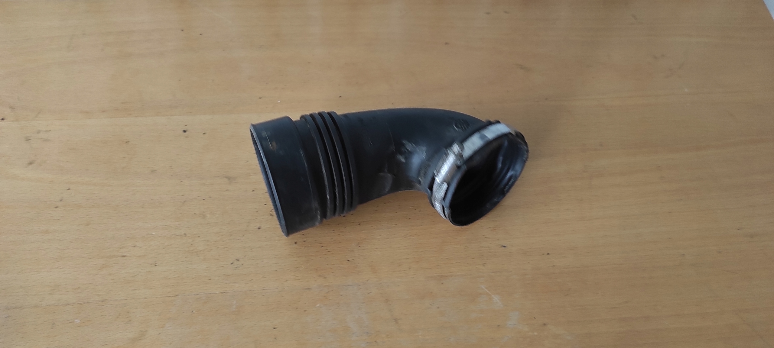 Schlauch luft PEUGEOT 208 V7563812 1.6 VTI