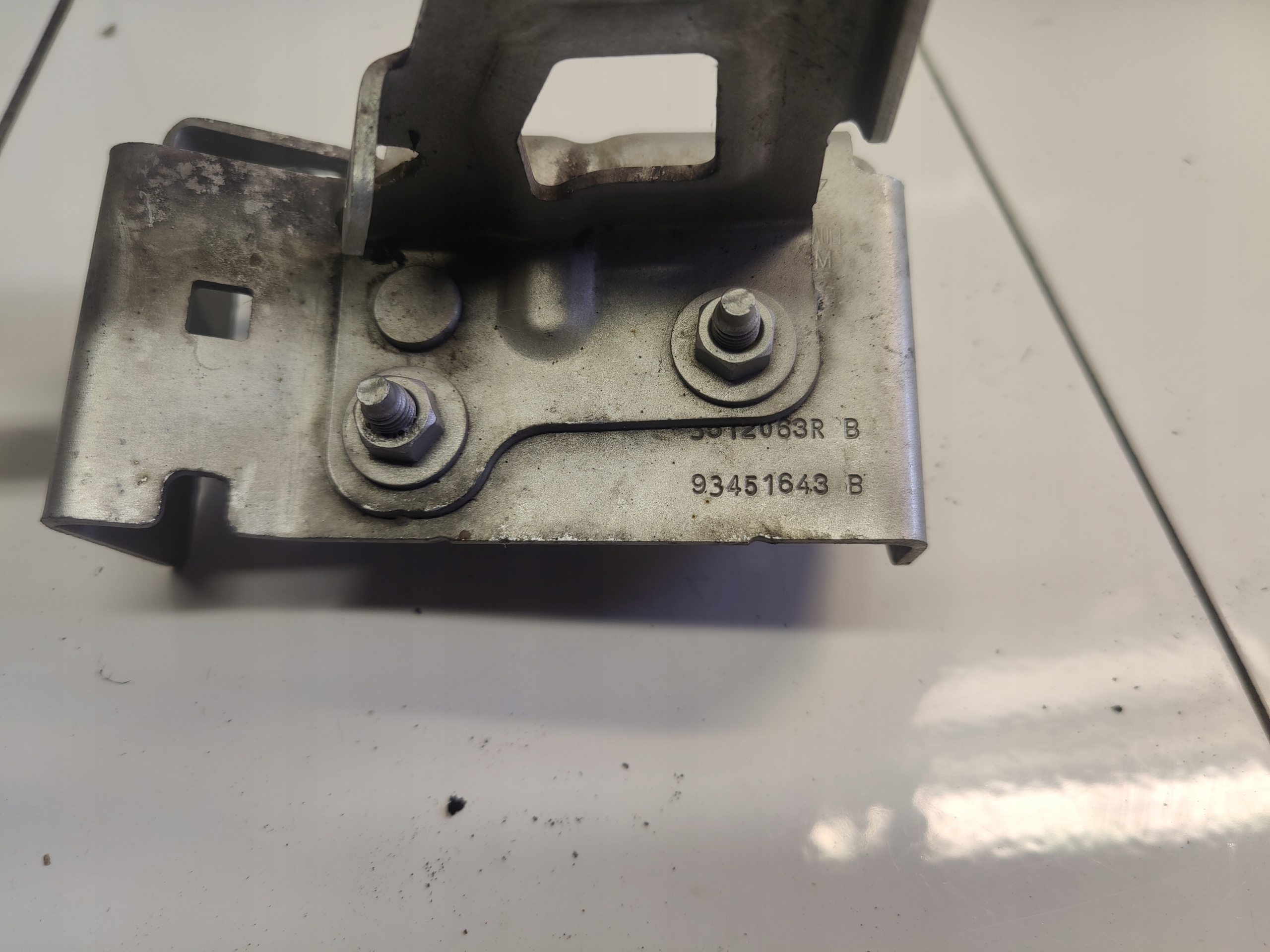 RENAULT TRAFIC III 1.6DCI hinge bonnets 654010249R 93451643B