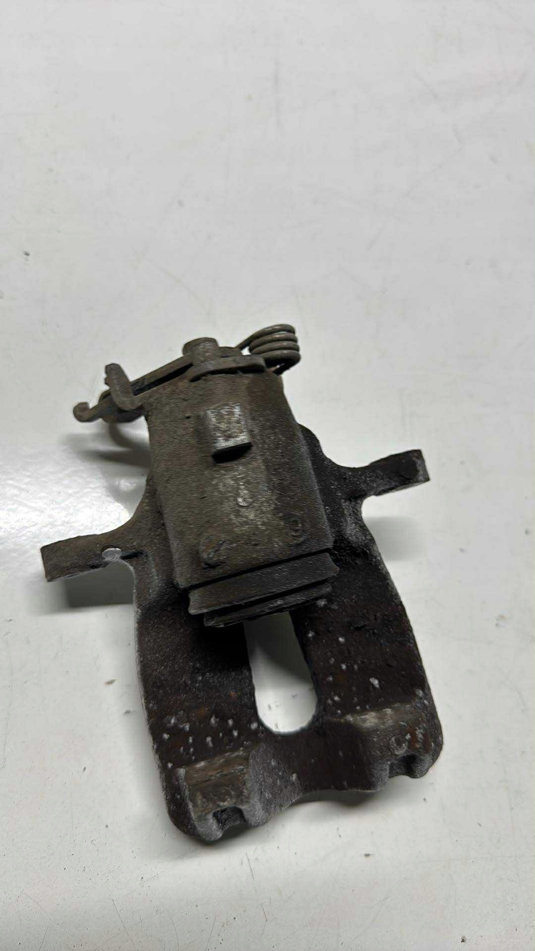 caliper brake left rear part rear OPEL INSIGNIA A 2.0 CDTI