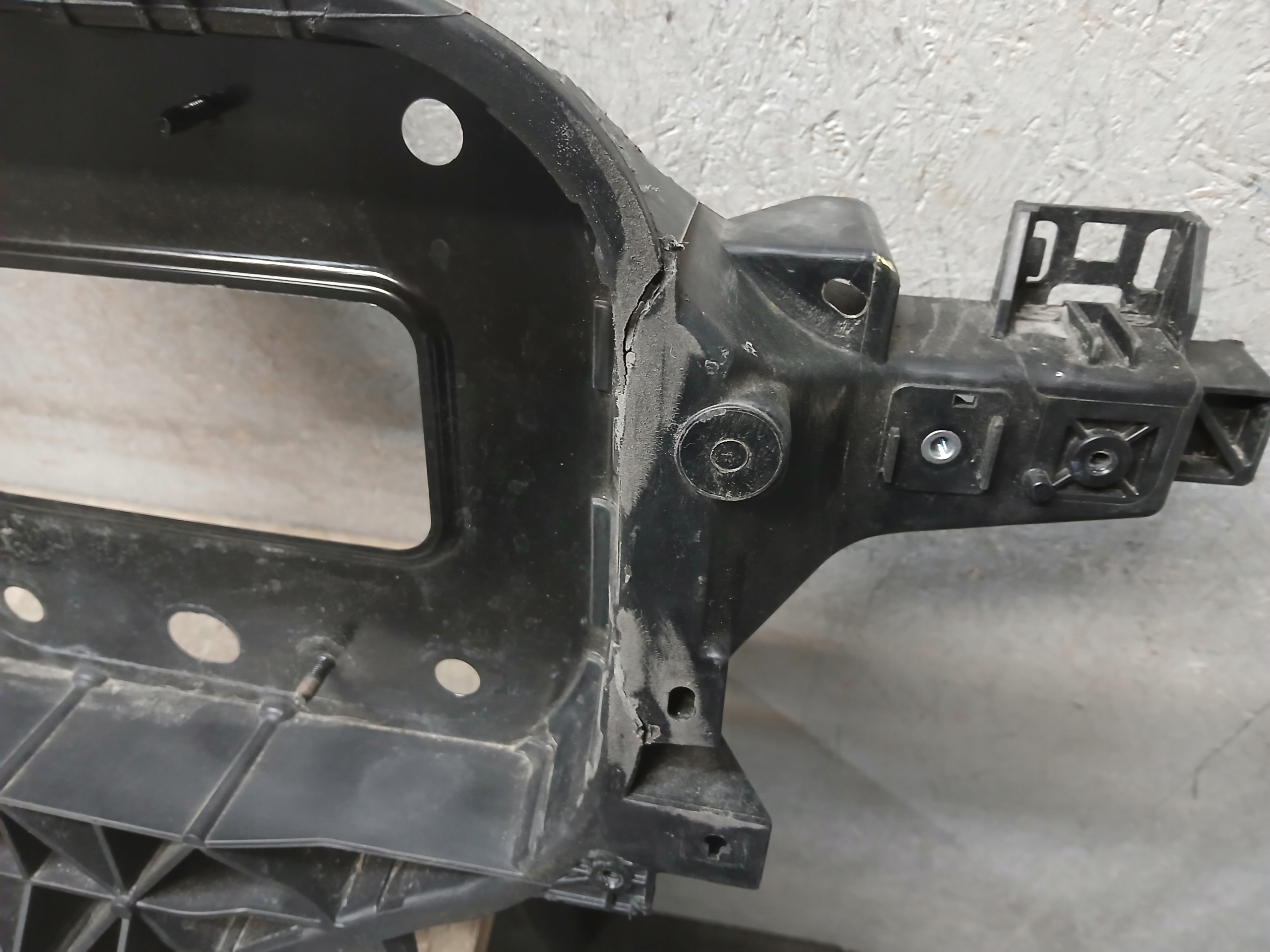 support panel for radiators KIA EV-6 EV 6 EV6 64101-CV000