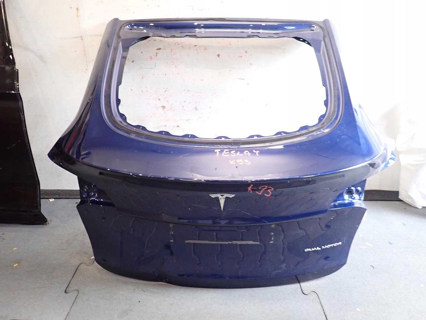 trunk door TESLA Y 2020