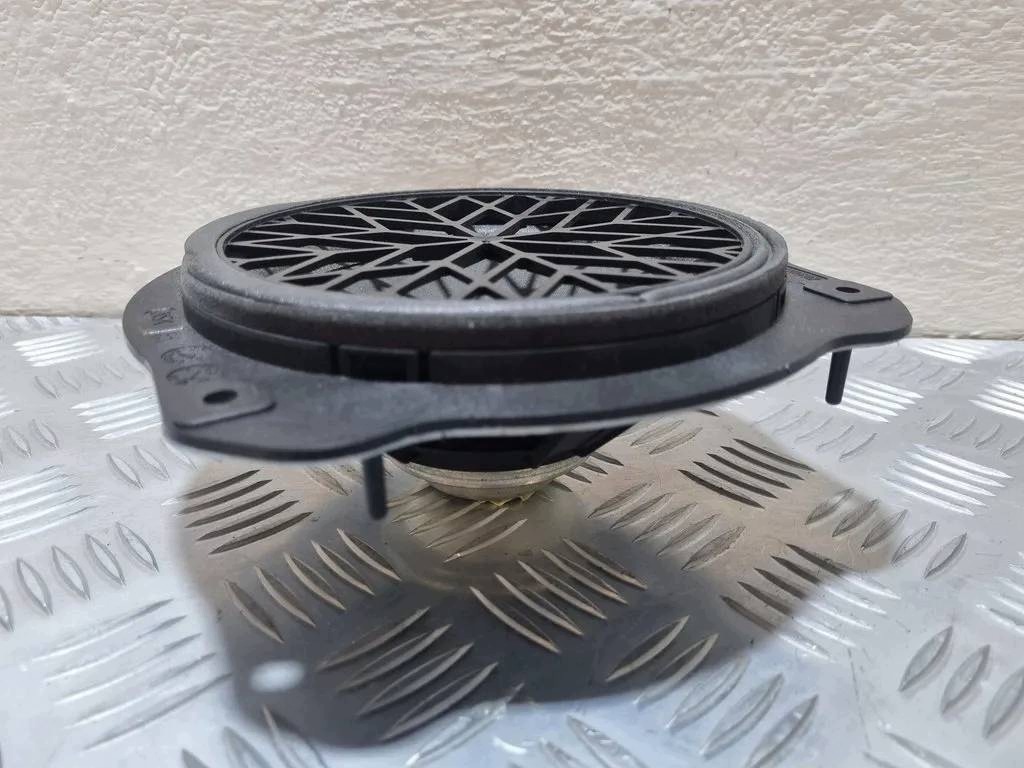 speaker door rear part Audi A5 8T 2008 8T0035411