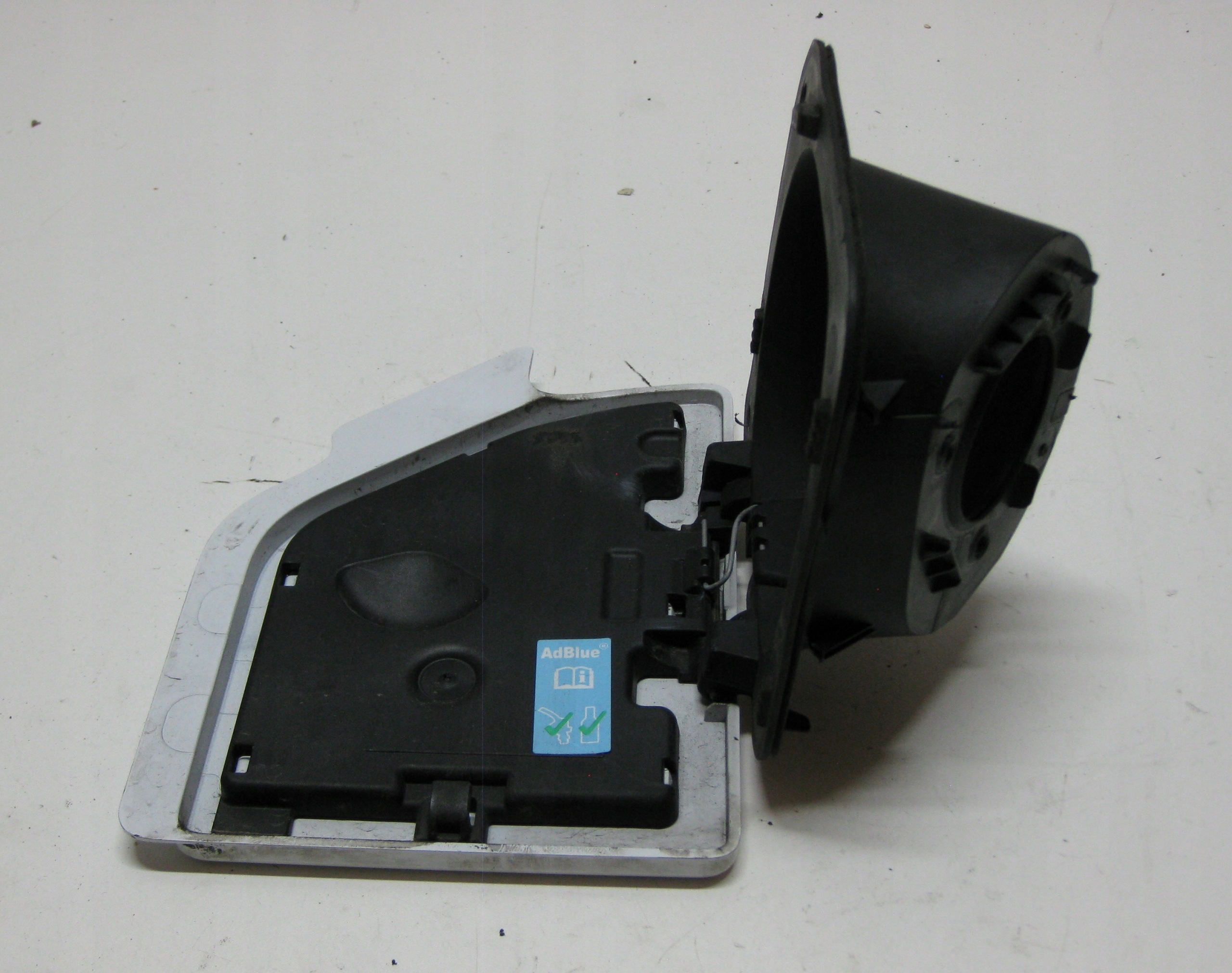 RENAULT MASTER III LIFT tankklappe ADBLUE 765M63121R