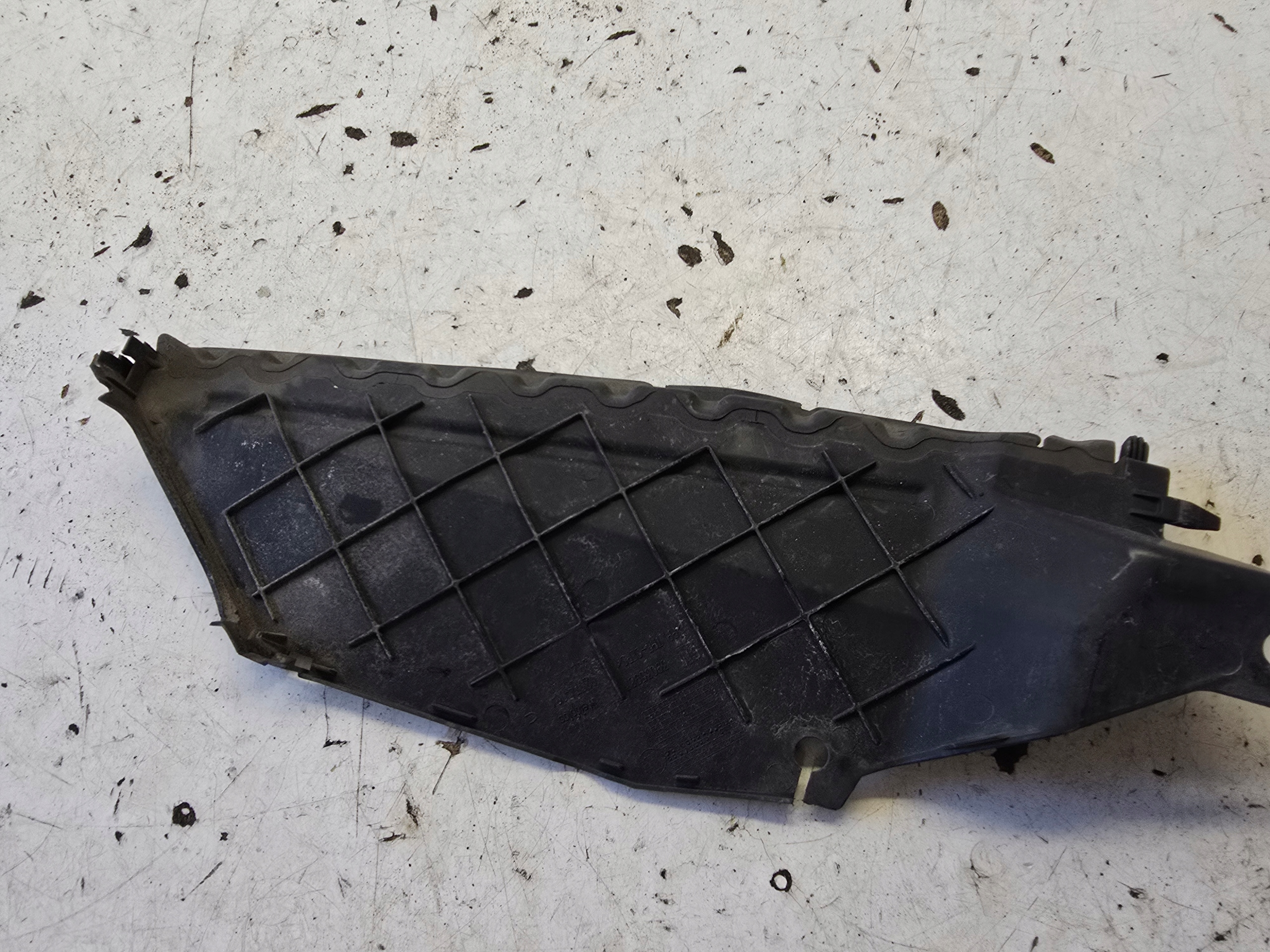 OPEL ASTRA K air duct air line upper right