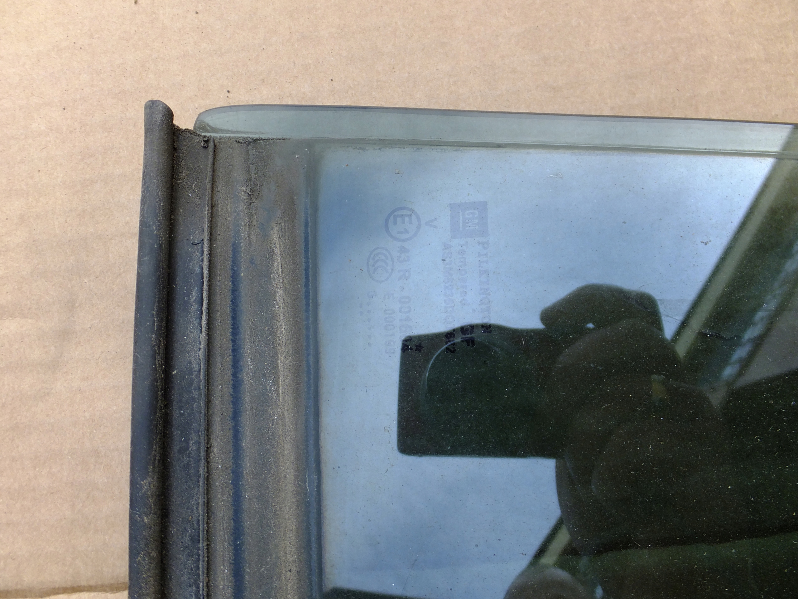 window left rear part opel zafira b 2005r