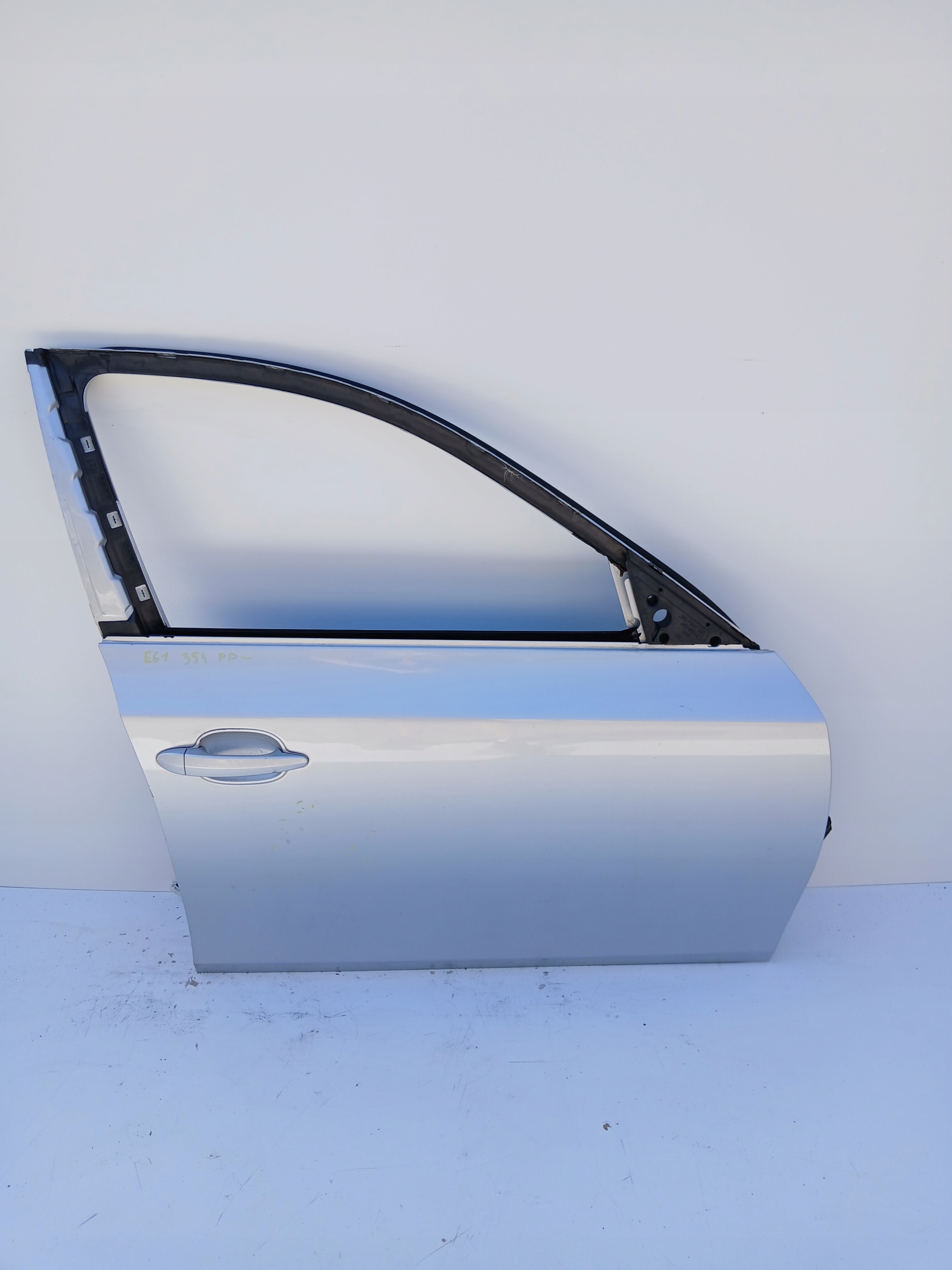 dveře pravé přední BMW E60 E61 TITANSILBER