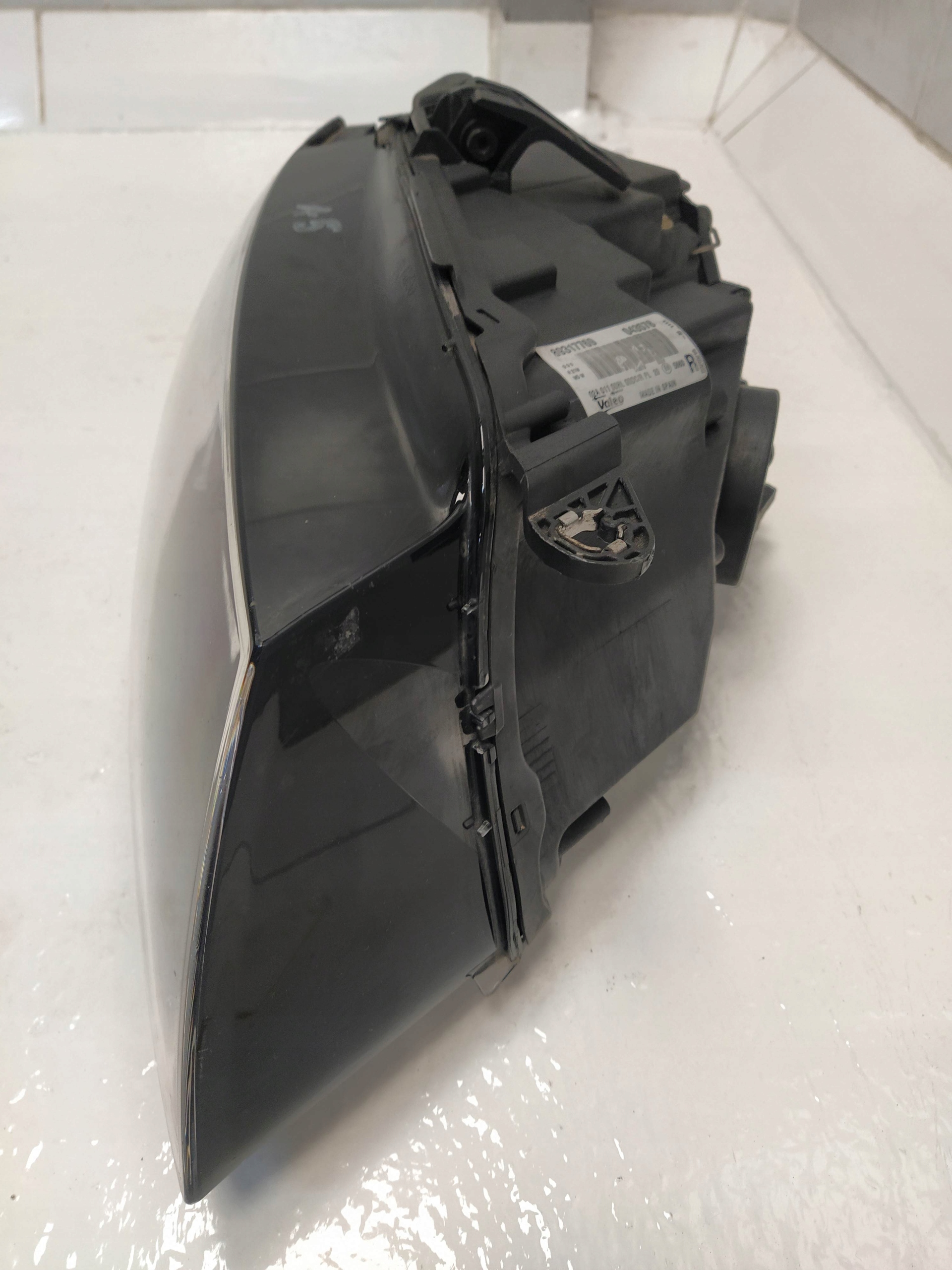AUDI A5 light front front right XENON 13 PIN NIESKRETNA