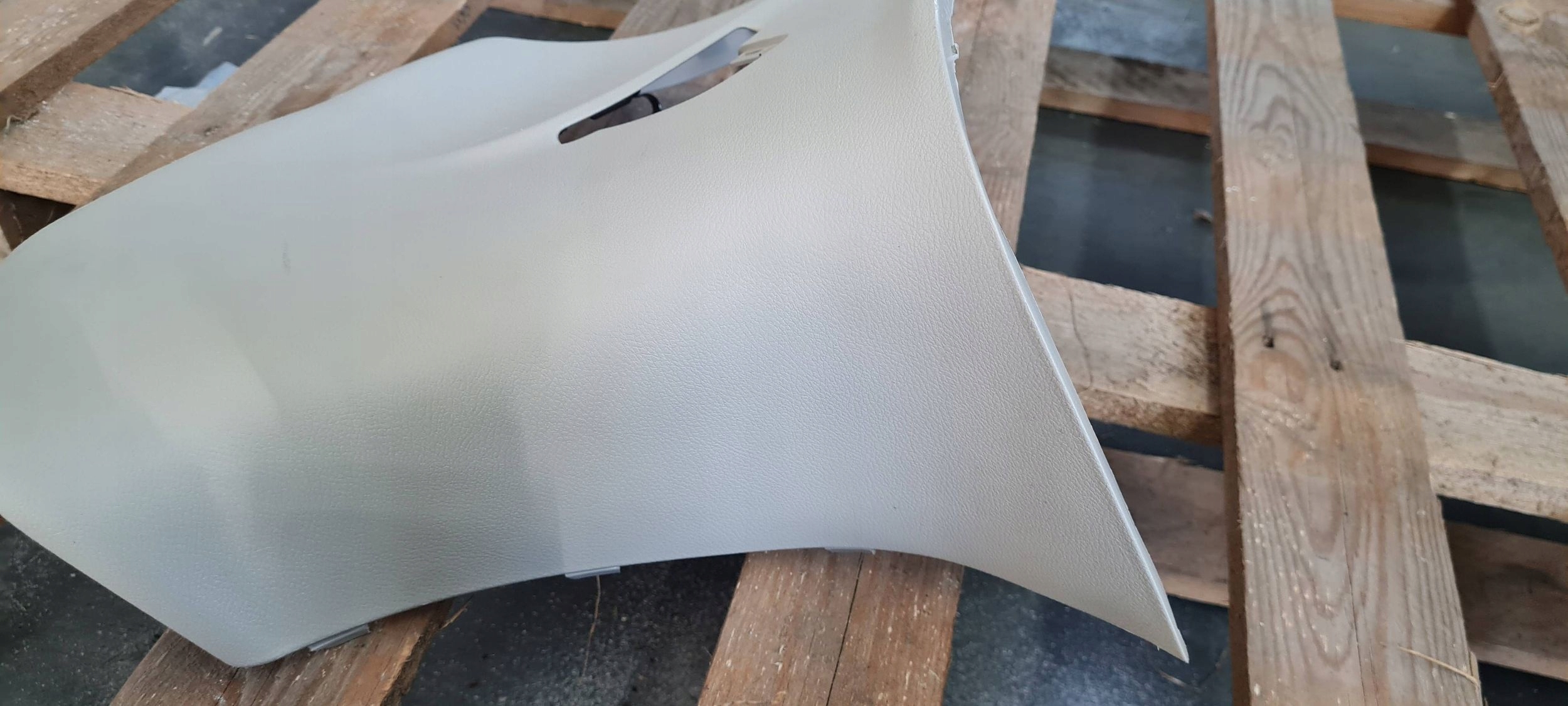 Chrysler Pacifica 2022 cover SLUPKA boot right rear part 5RJ16TRMAE