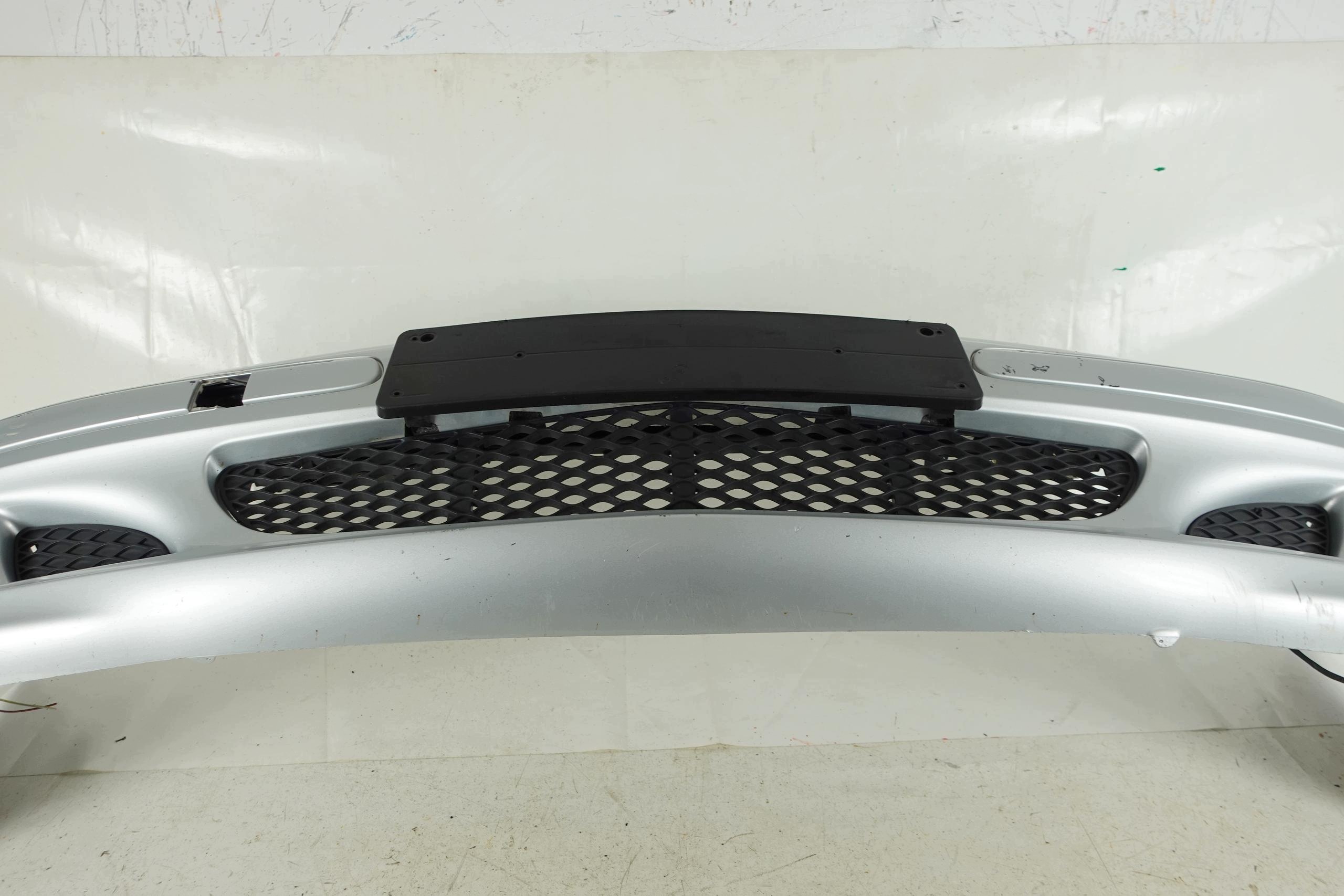 bumper front front MERCEDES E KLASA W211 02-06 CLASSIC 2002-2006 C775