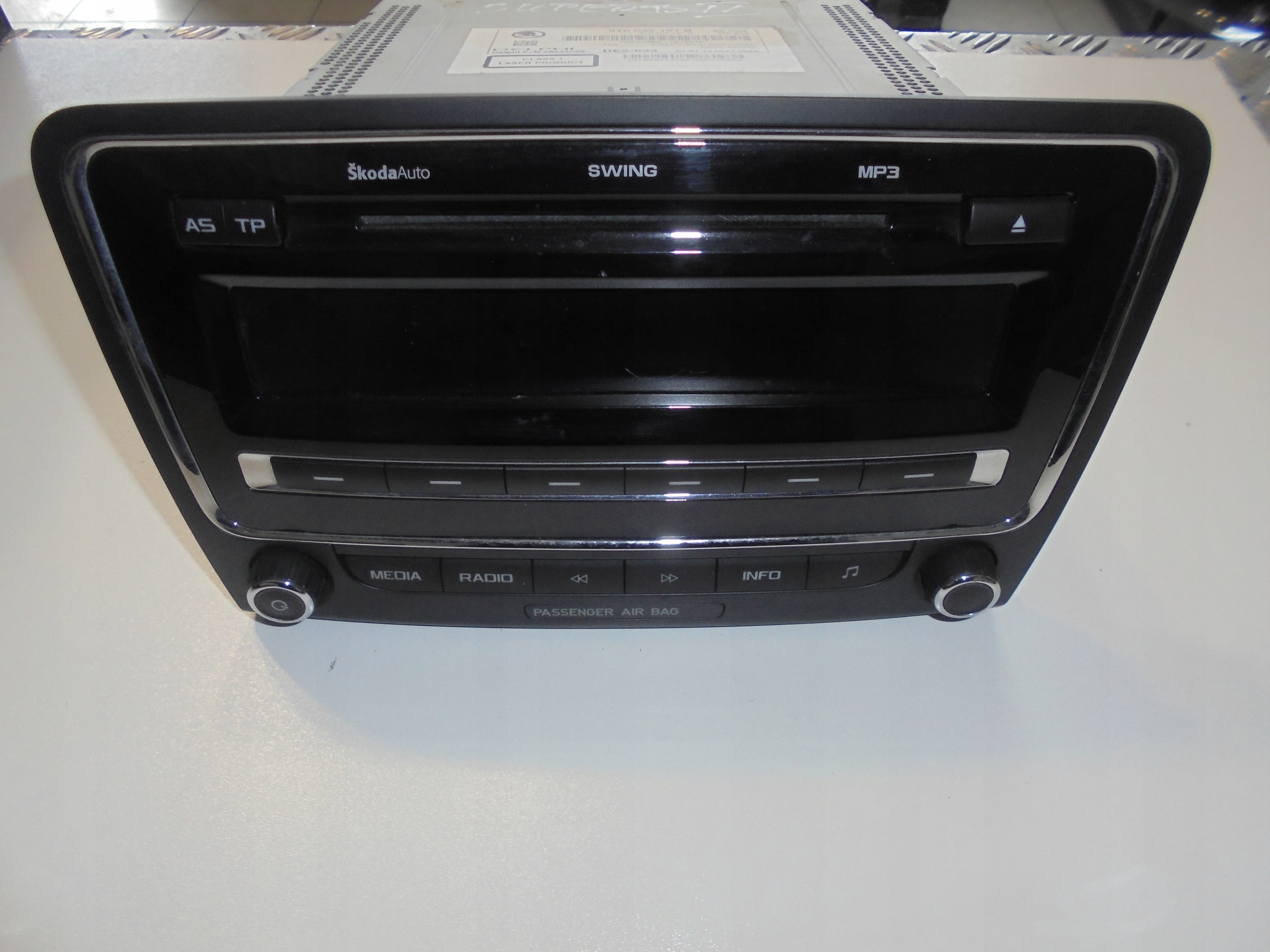SKODA SUPERB II 3T0 RADIO