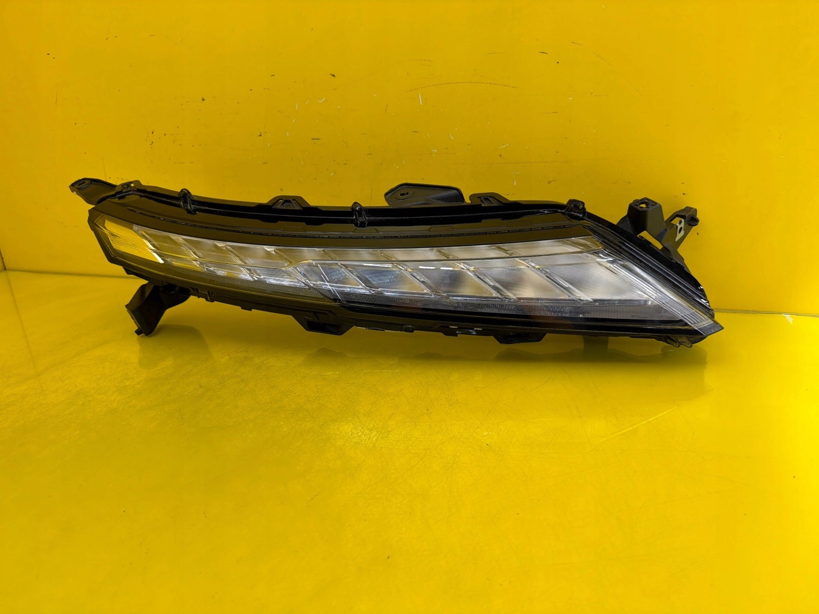 light right Mitsubishi Eclipse Cross Lift Led 2021- 92206010