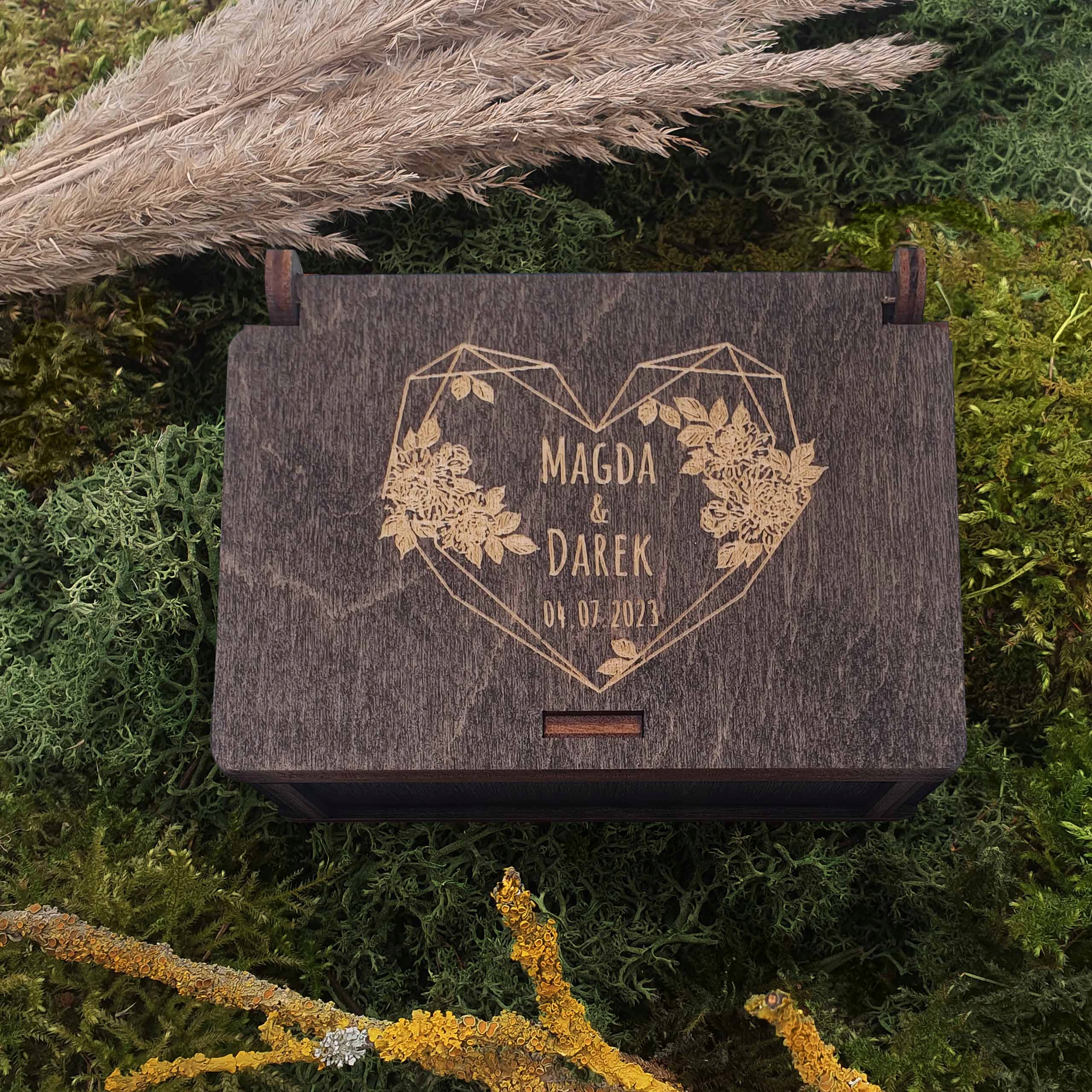 Drewniane pudełko na PENDRIVE + GRAWER Kod producenta 68510780