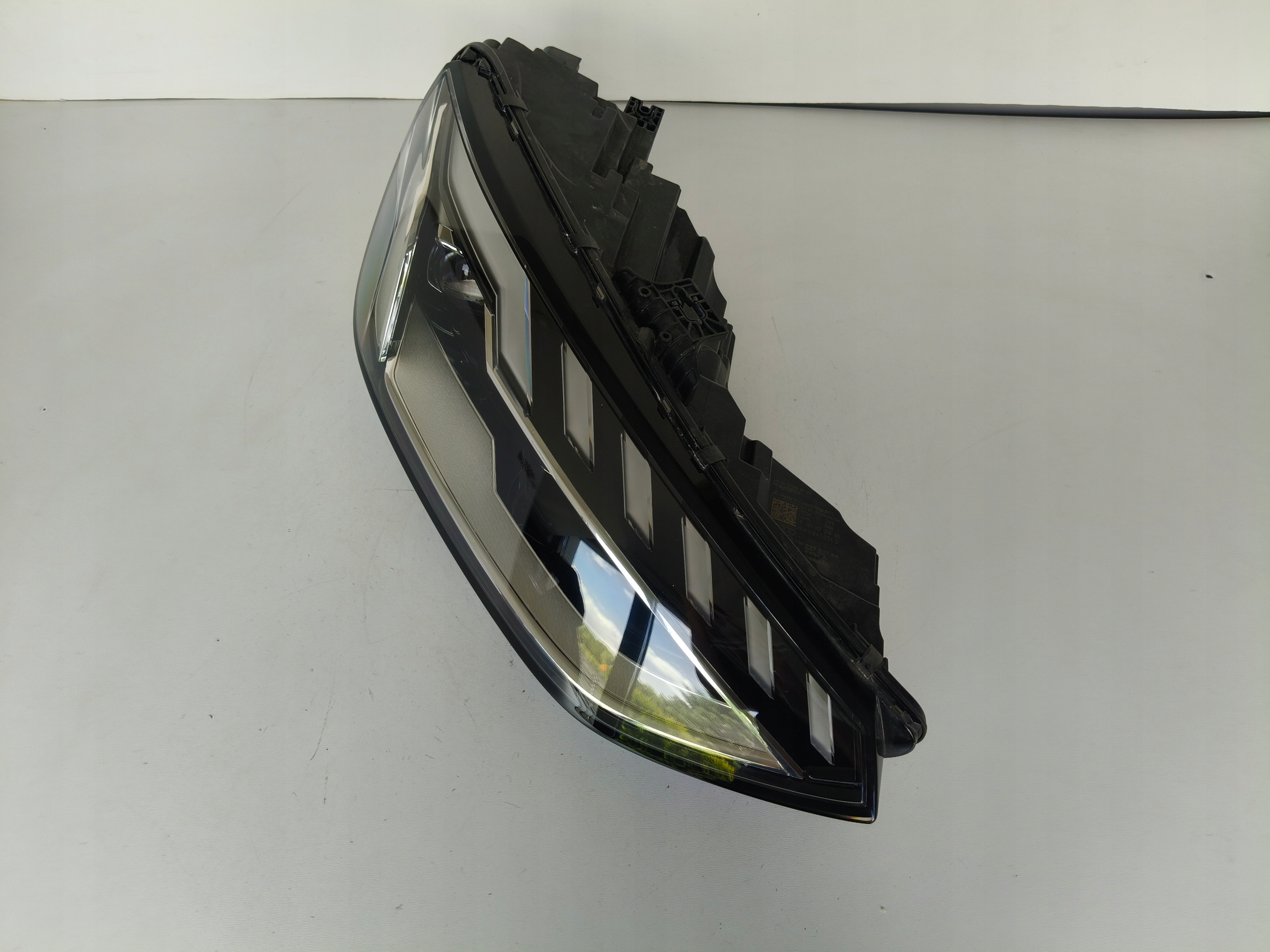 light right REFLEKTOR AUDI A4 B9 8W 8W0 19- LIFT FULL LED