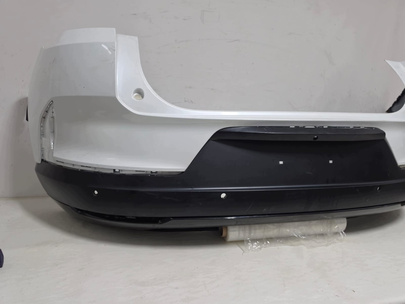 POLESTAR IV 4 23- bumper rear part rear PDC 80008694