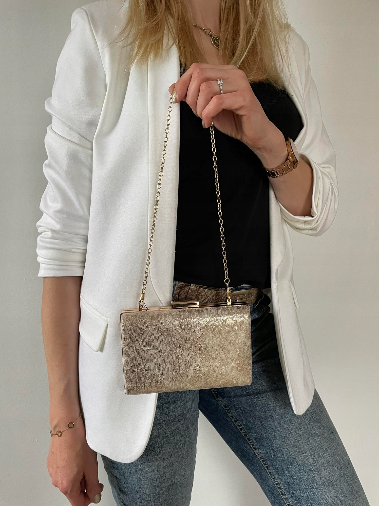 EFEKTOWNA ZŁOTA torebka kopertówka PUZDERKO Styl wizytowy