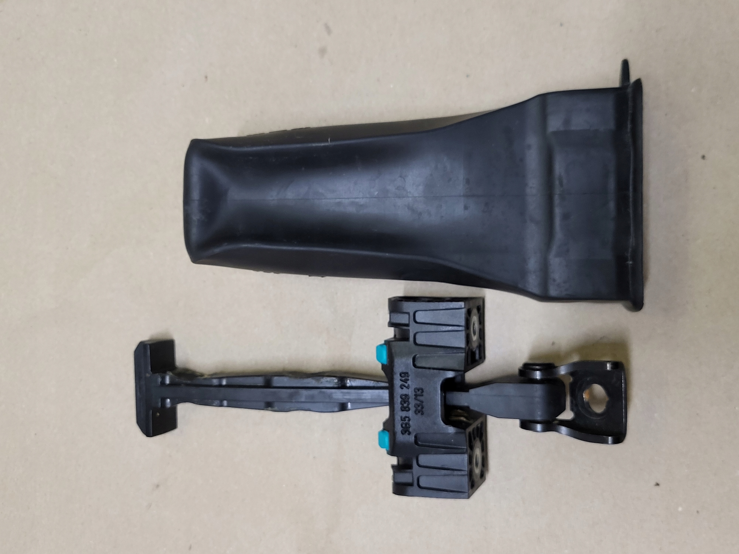 limiter door right left rear rear part VW PASSAT B8 3G0 OE