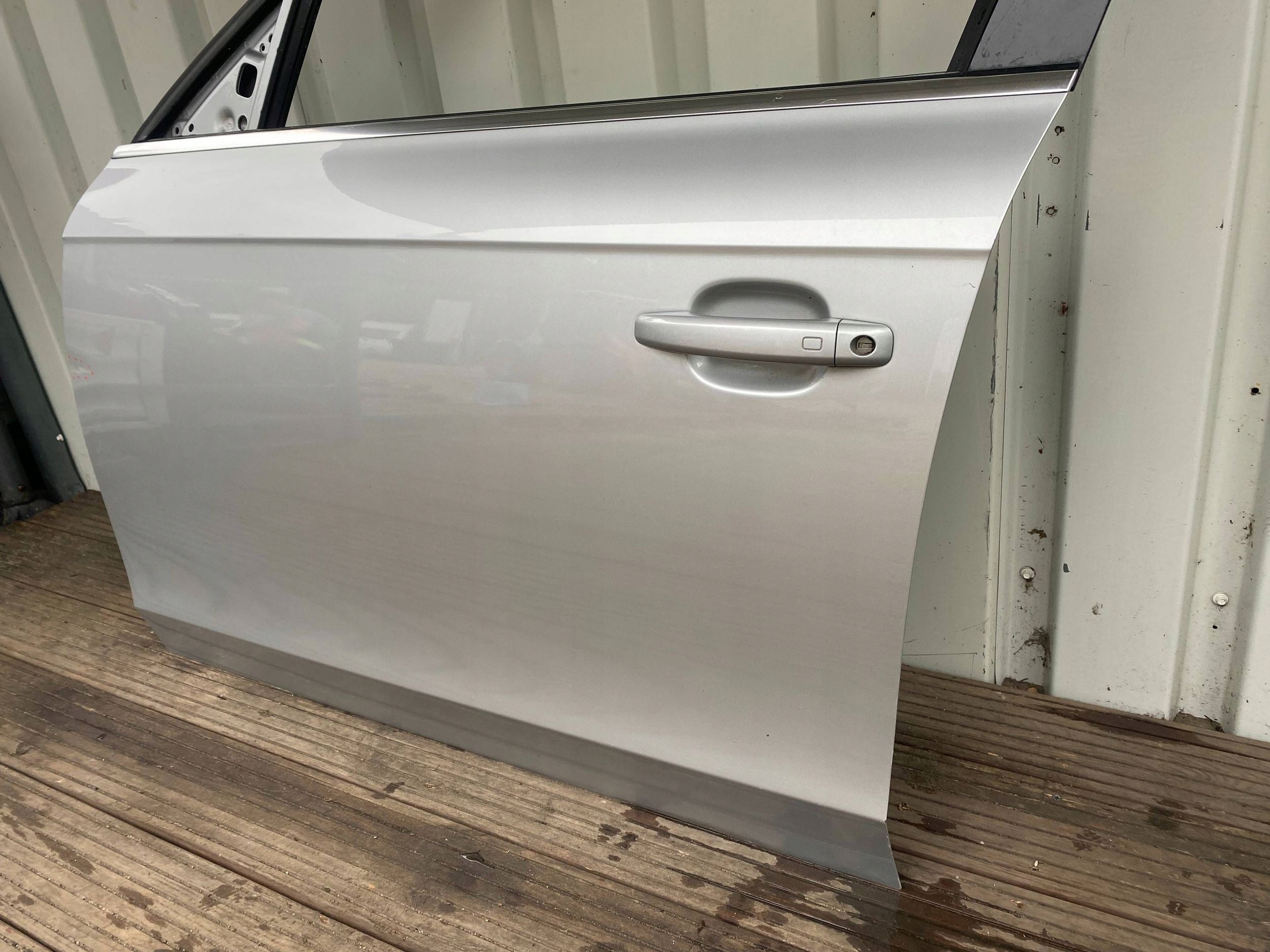 AUDI A4 B8 S-LINE complete door left front front SREBRNY