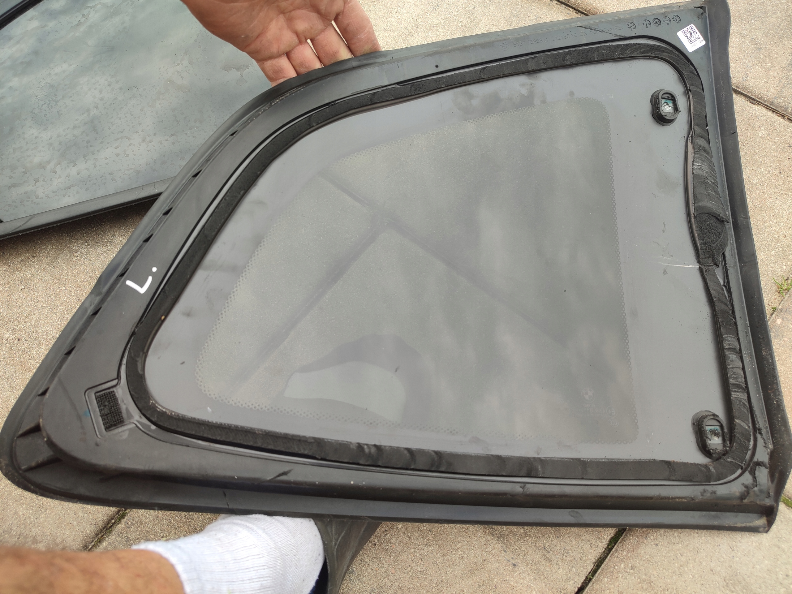 Szyba karoseryjna tył boczna prawa lewa BMW X3 G01 Producent części BMW