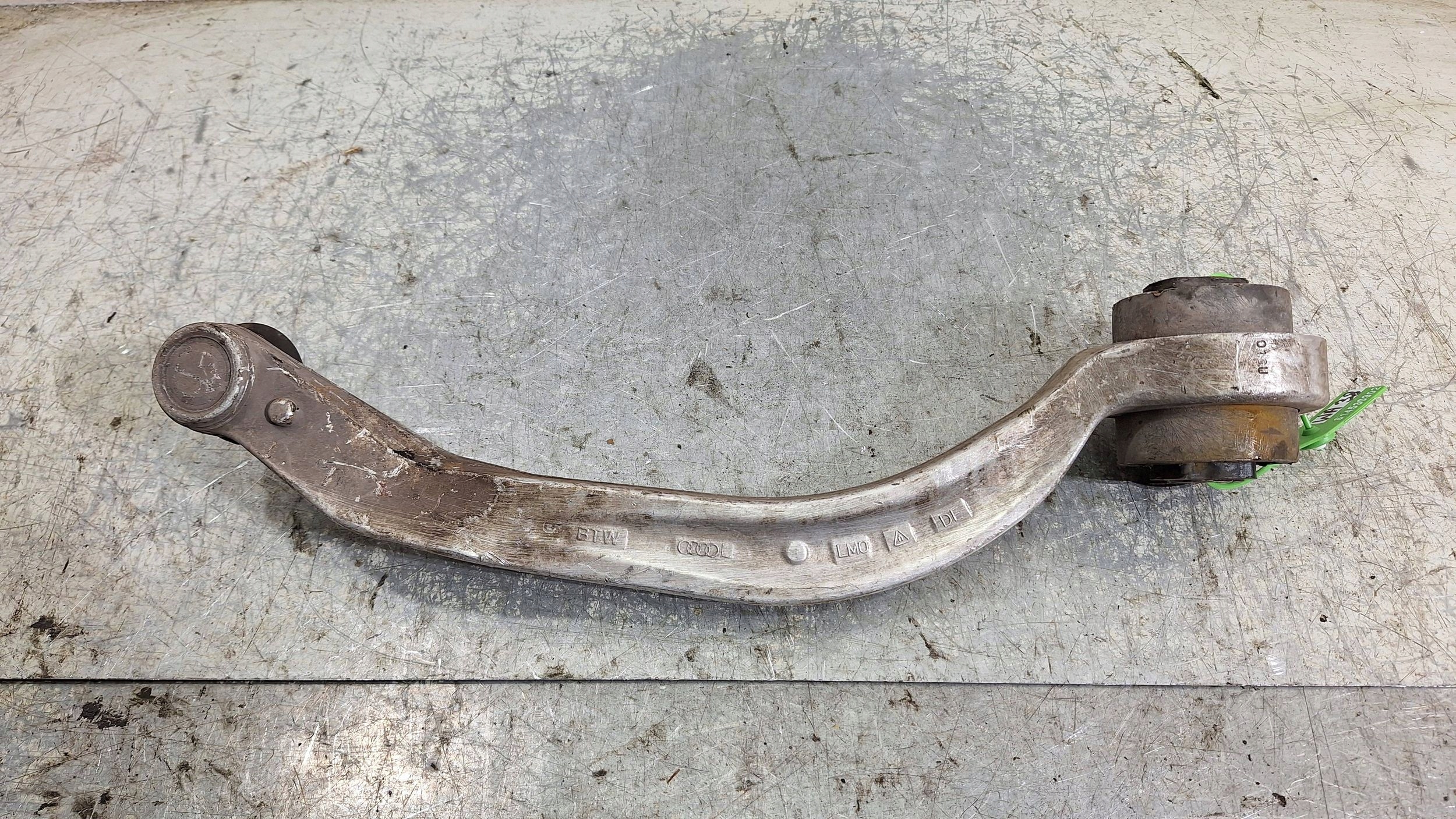 Querlenker links vorne 8E0407693AA AUDI A4 B6 B7