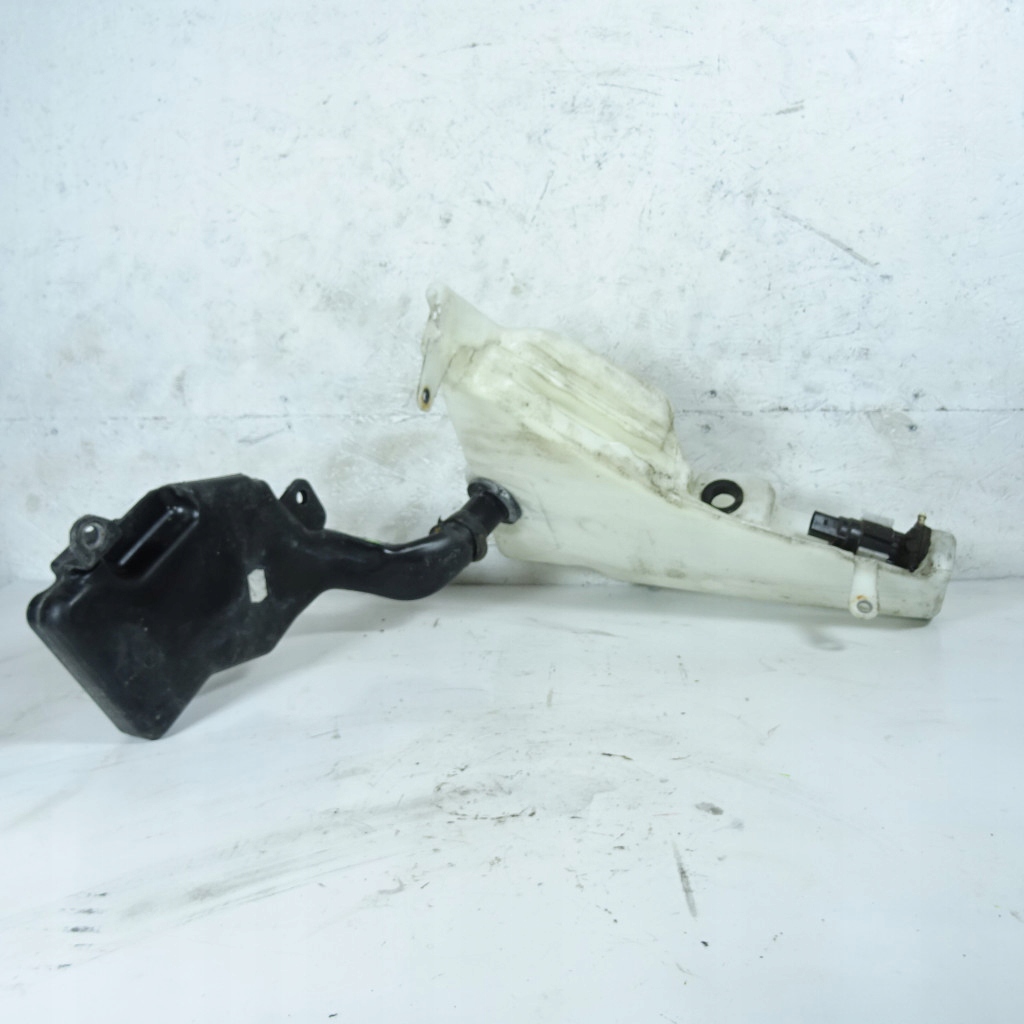 AUDI A4 B8 washer fluid tank 8T0955453C