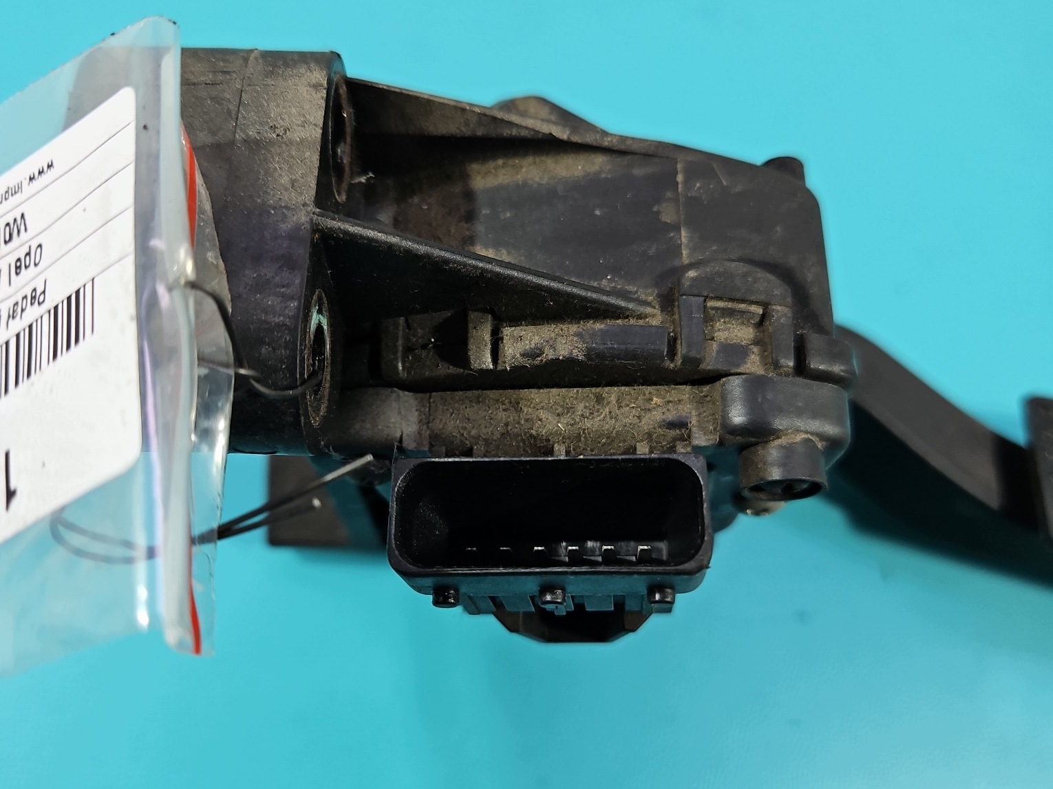 accelerator pedal OPEL ASTRA H 1.9 D 9157999 BL