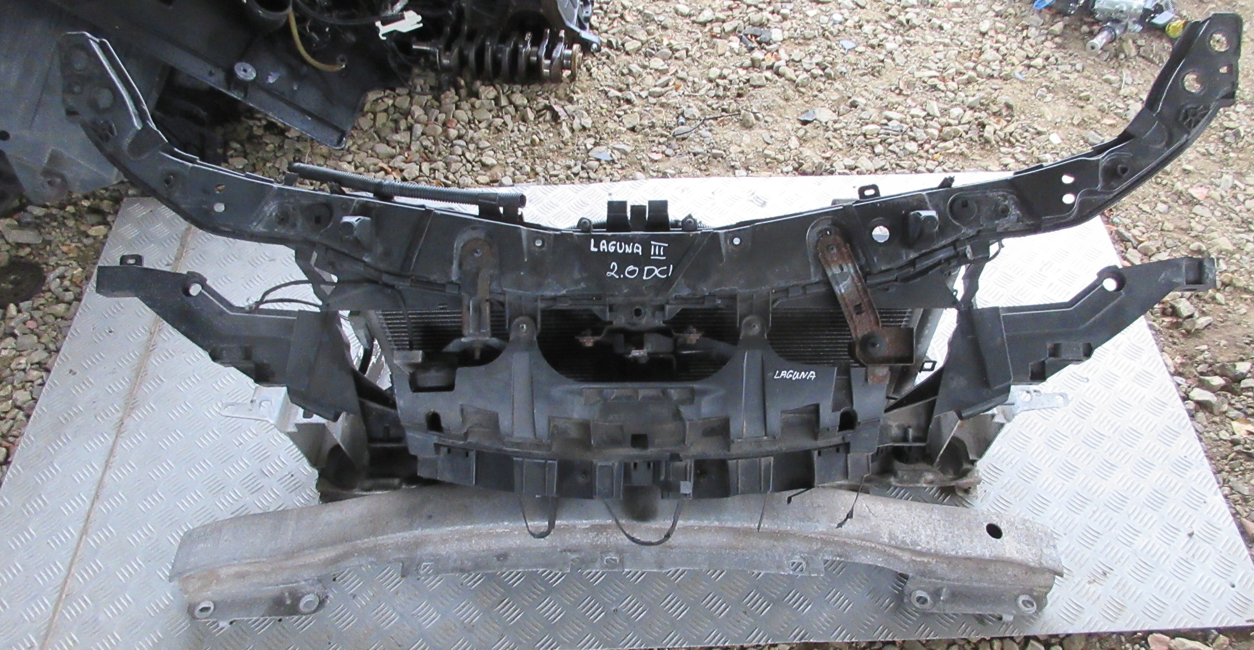 PAS PRZEDNI CHŁODNICE WENTYL LAGUNA III GT 2.0 DCI