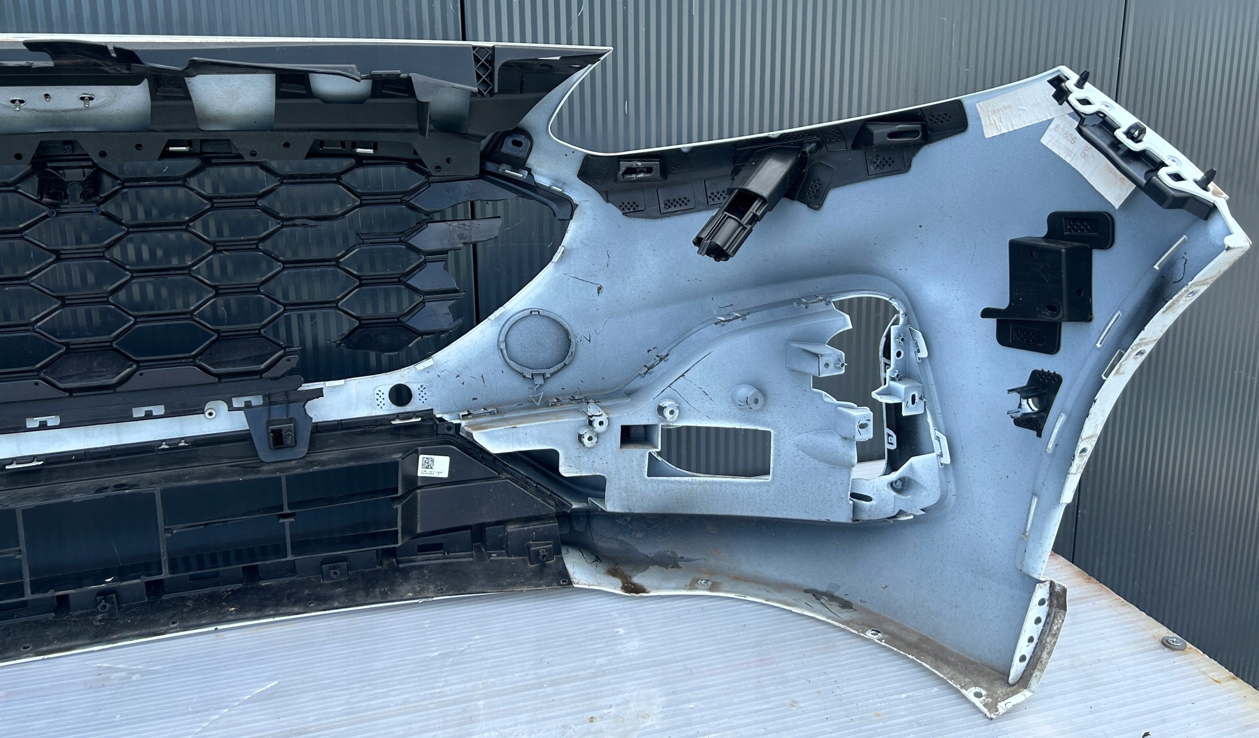nárazník předek přední FORD KUGA MK3 ST-LINE PDC