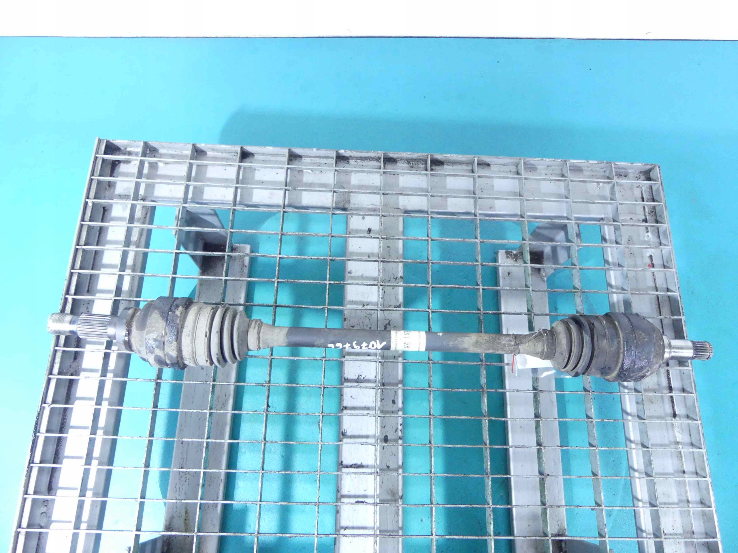 ПЫВВЫСЬ ЛІВА ЗАД. ЗАДНЯ ІНФІНІТІ Qx30 Q30 2,0 T AWD