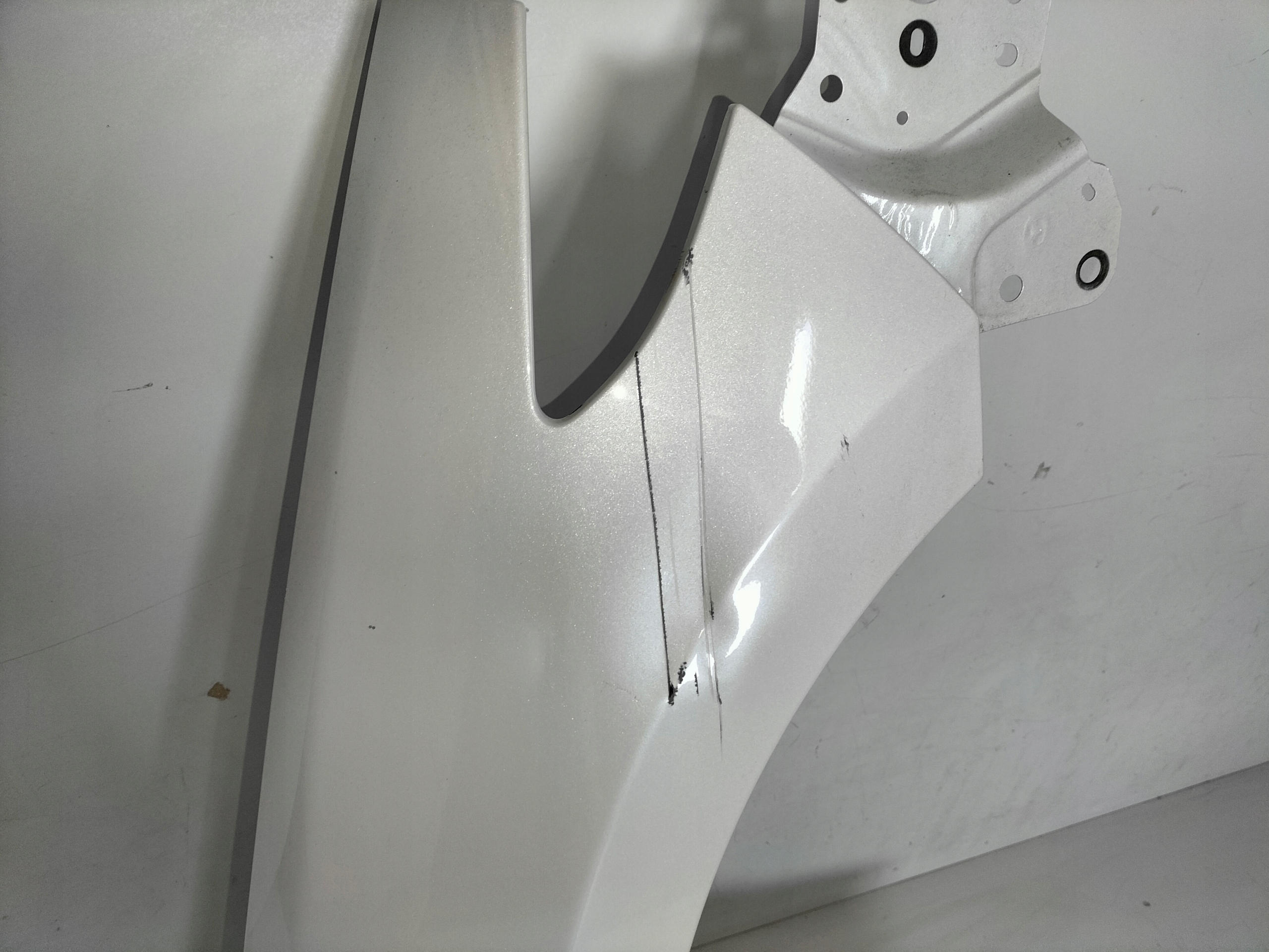 BLATNÍK PREDNÝ PREDOK PRAVÝ MAZDA 3 BP 19
