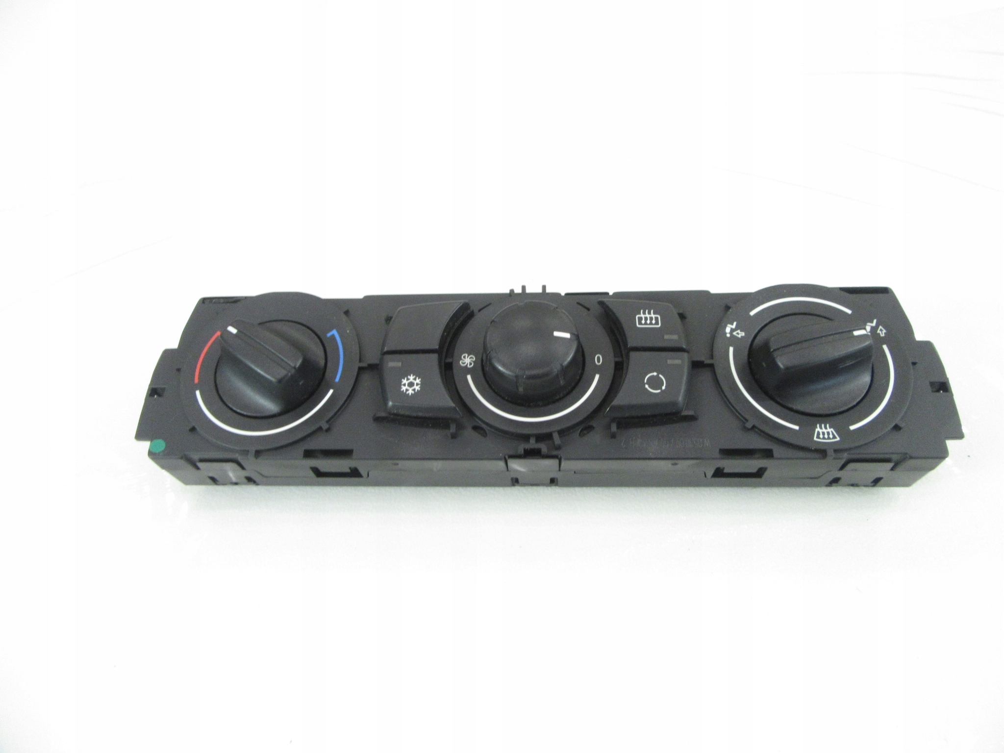 Panel rešetka ventilacije klimatizacije BMW e81 e82 e87 e88 e90 e91 e92 e93