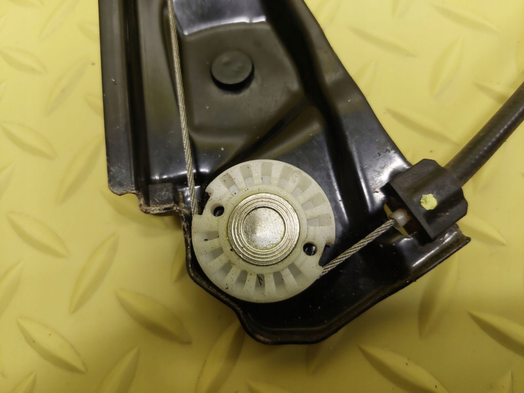 SKODA RAPID II window regulator right rear part 122350D