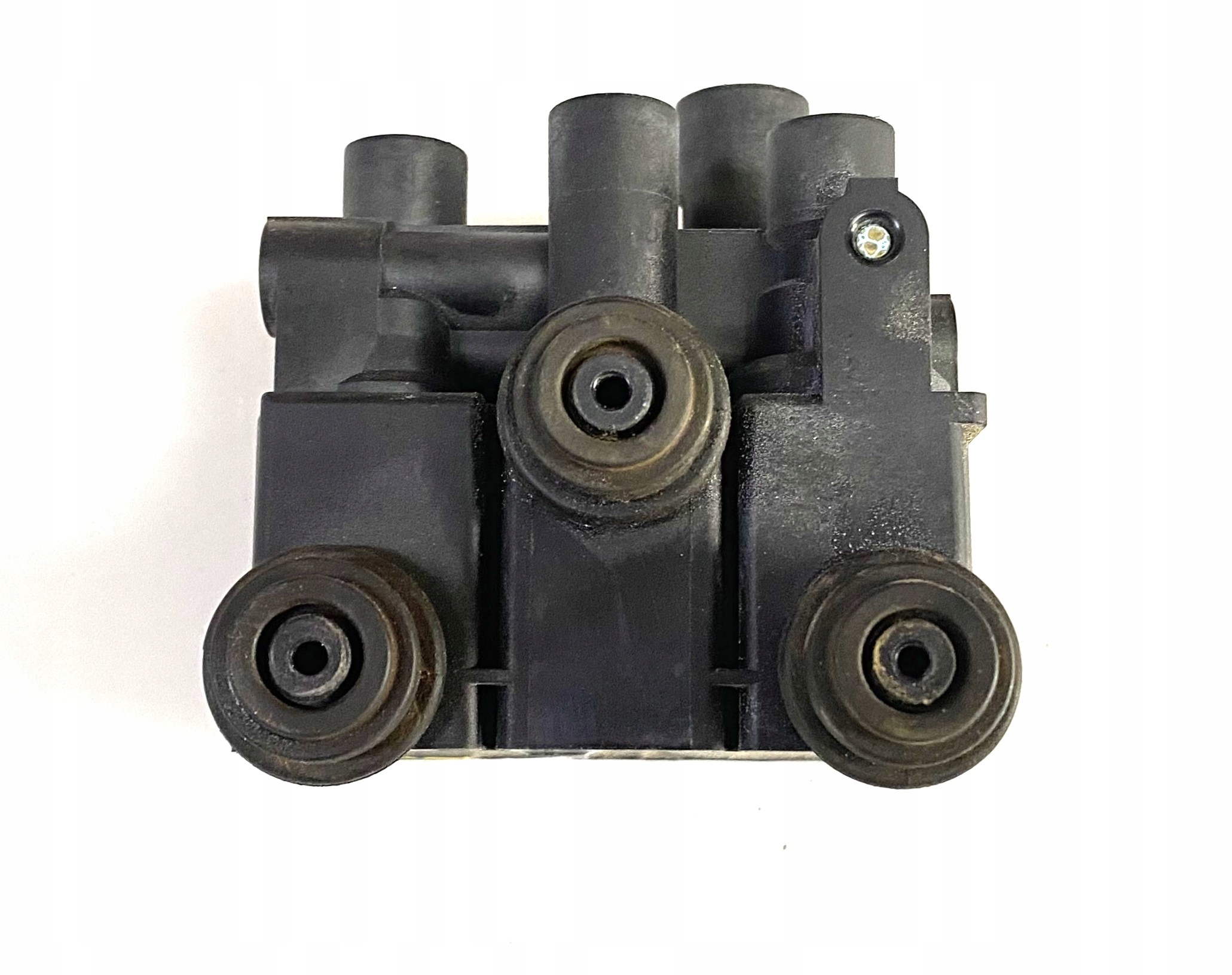Sensor ROZDZIELACZ PNEUMATYKI heck LAND ROVER DEFENDER OE