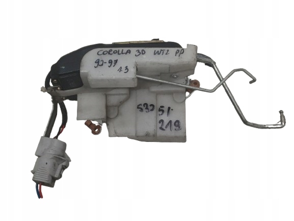 TOYOTA COROLLA 3D- ZAMEK DRZWI PRAWY PRZÓD