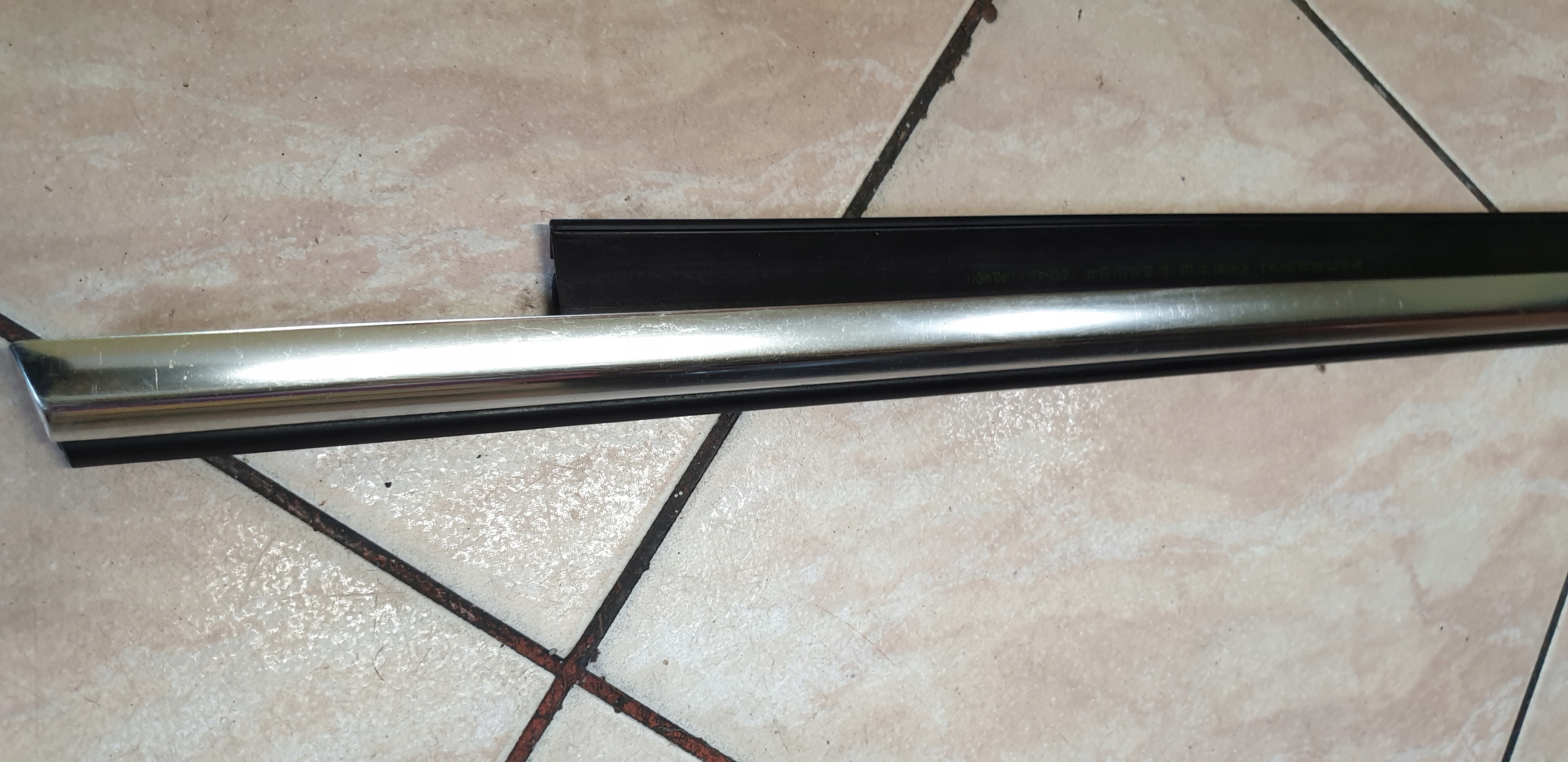 moulding dust door right rear part AUDI A7 and 4G8 OE