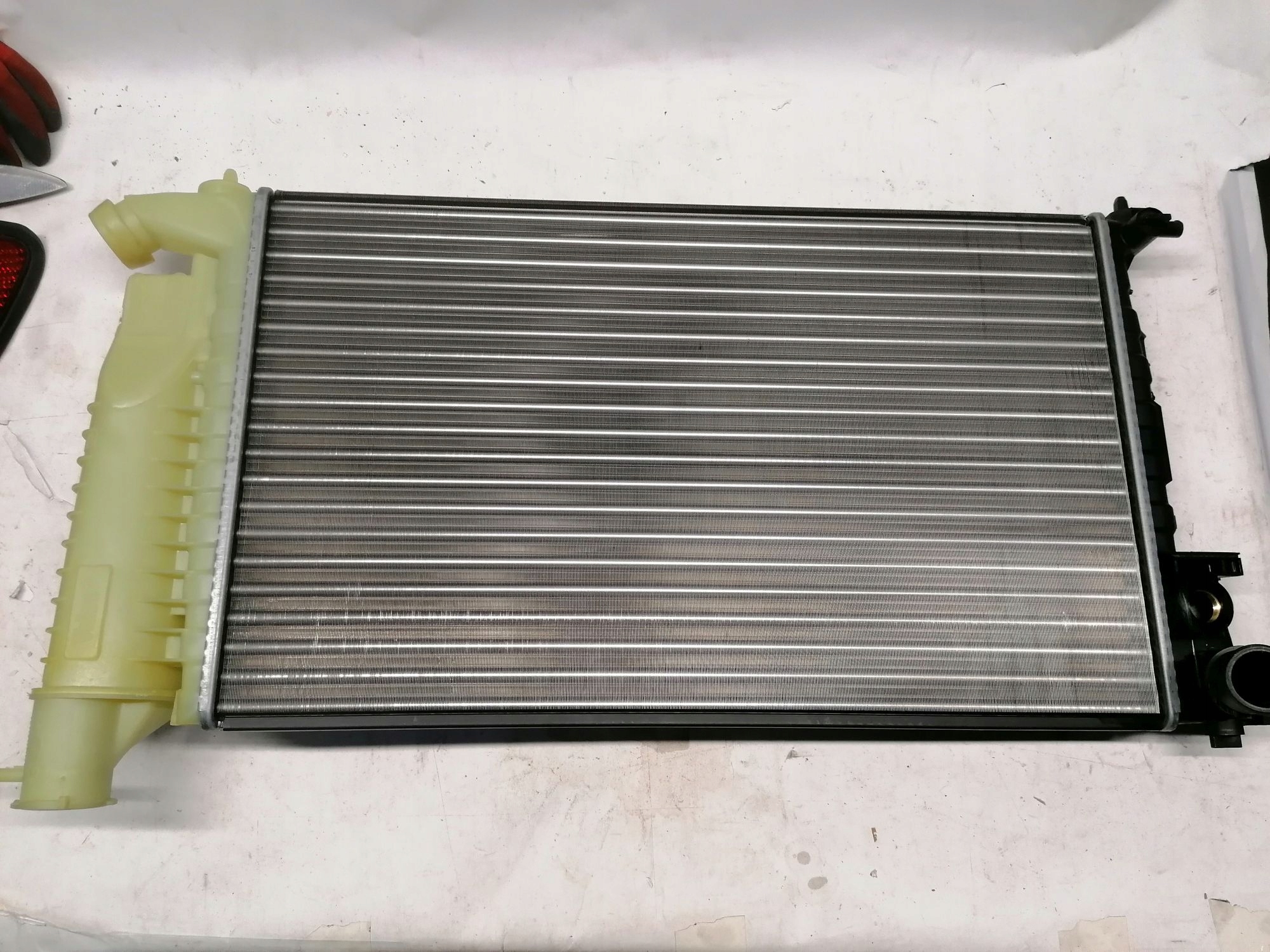 CHŁODNICA SILNIKA VALEO 730630 CITROEN SCANIA PEUG