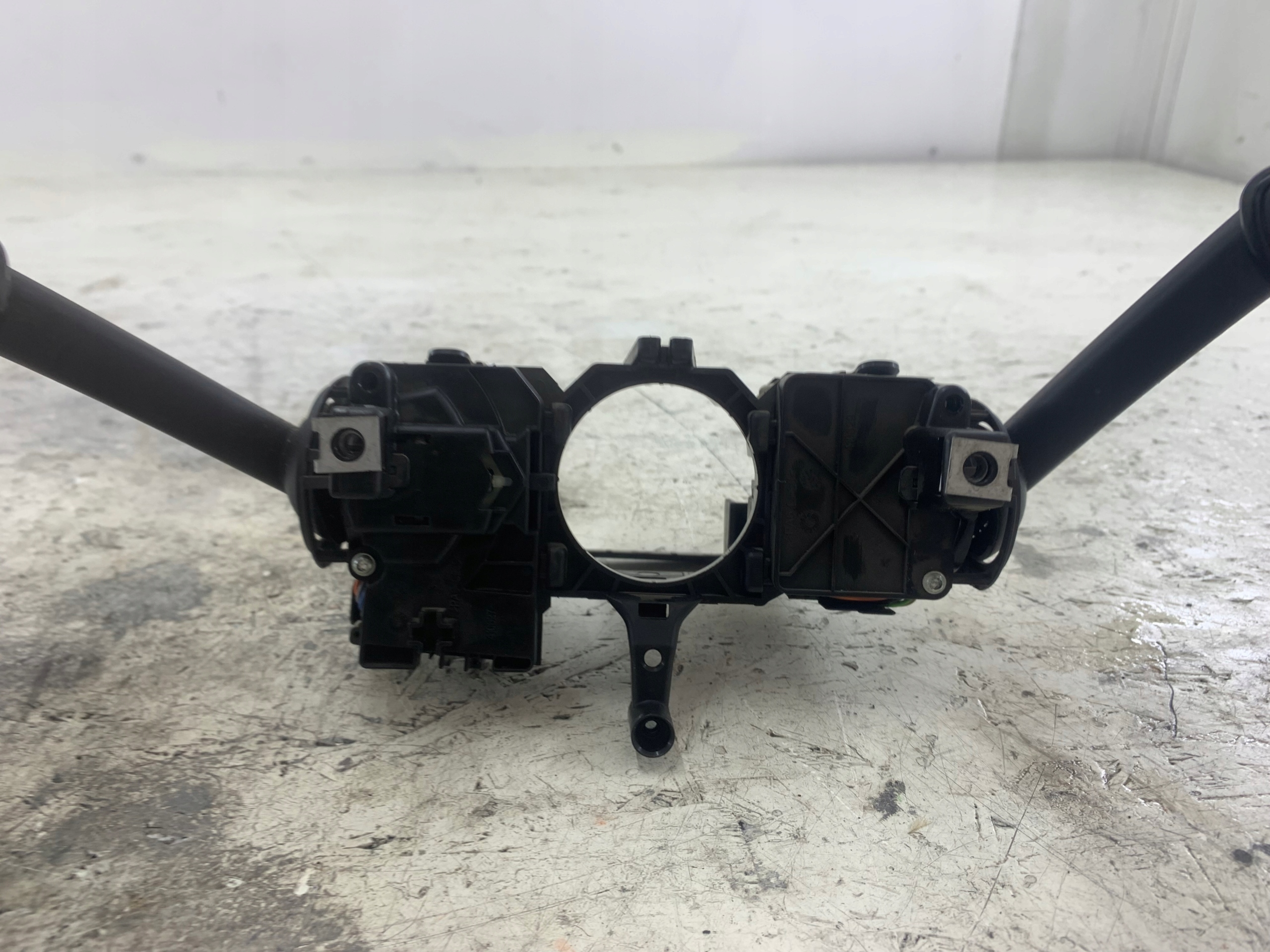 SKODA FABIA III commande levier commodo sous volant 6C0953513G 6C0953501L