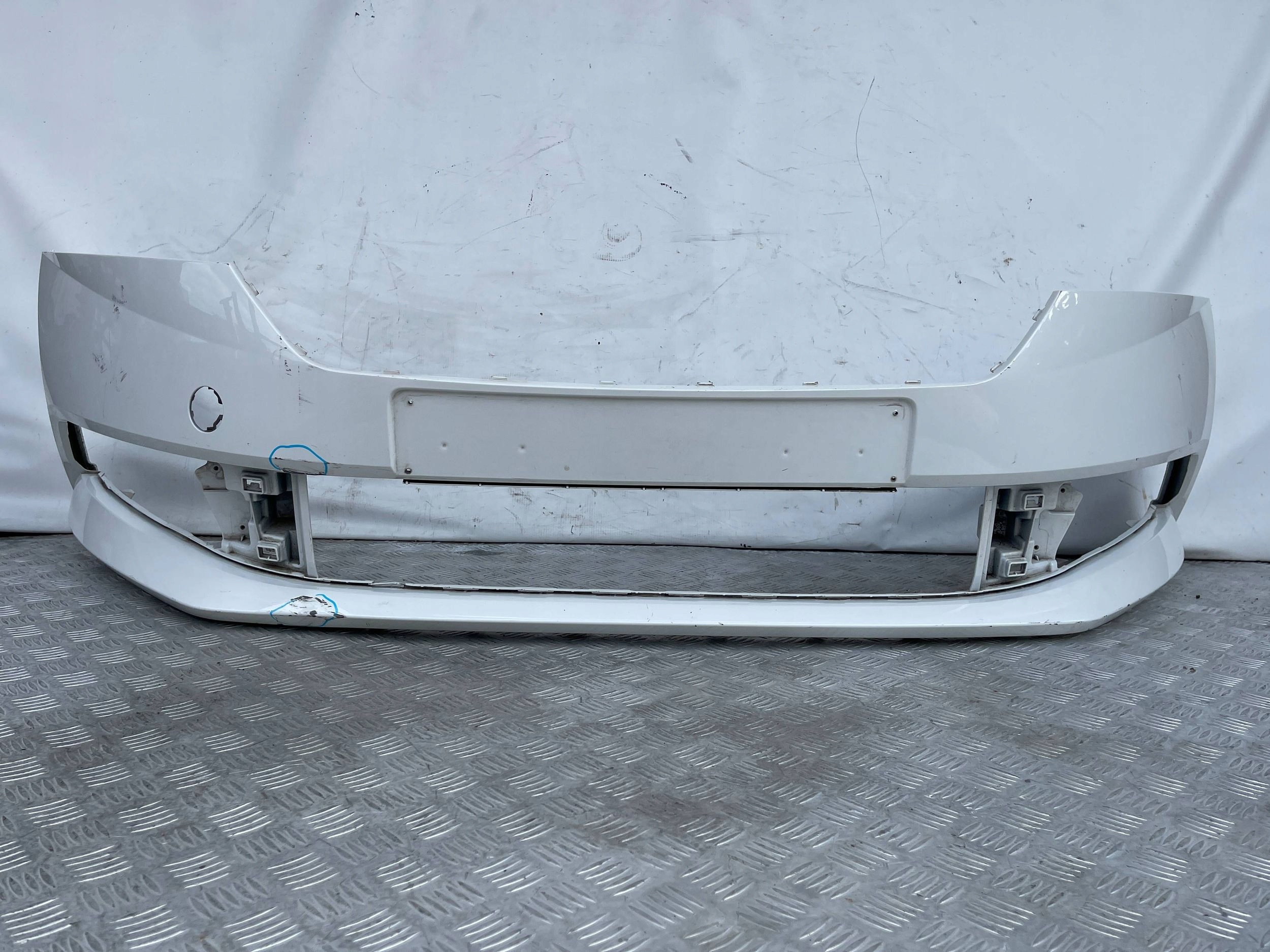 nárazník předek přední Skoda Fabia III 3 LIFT 18