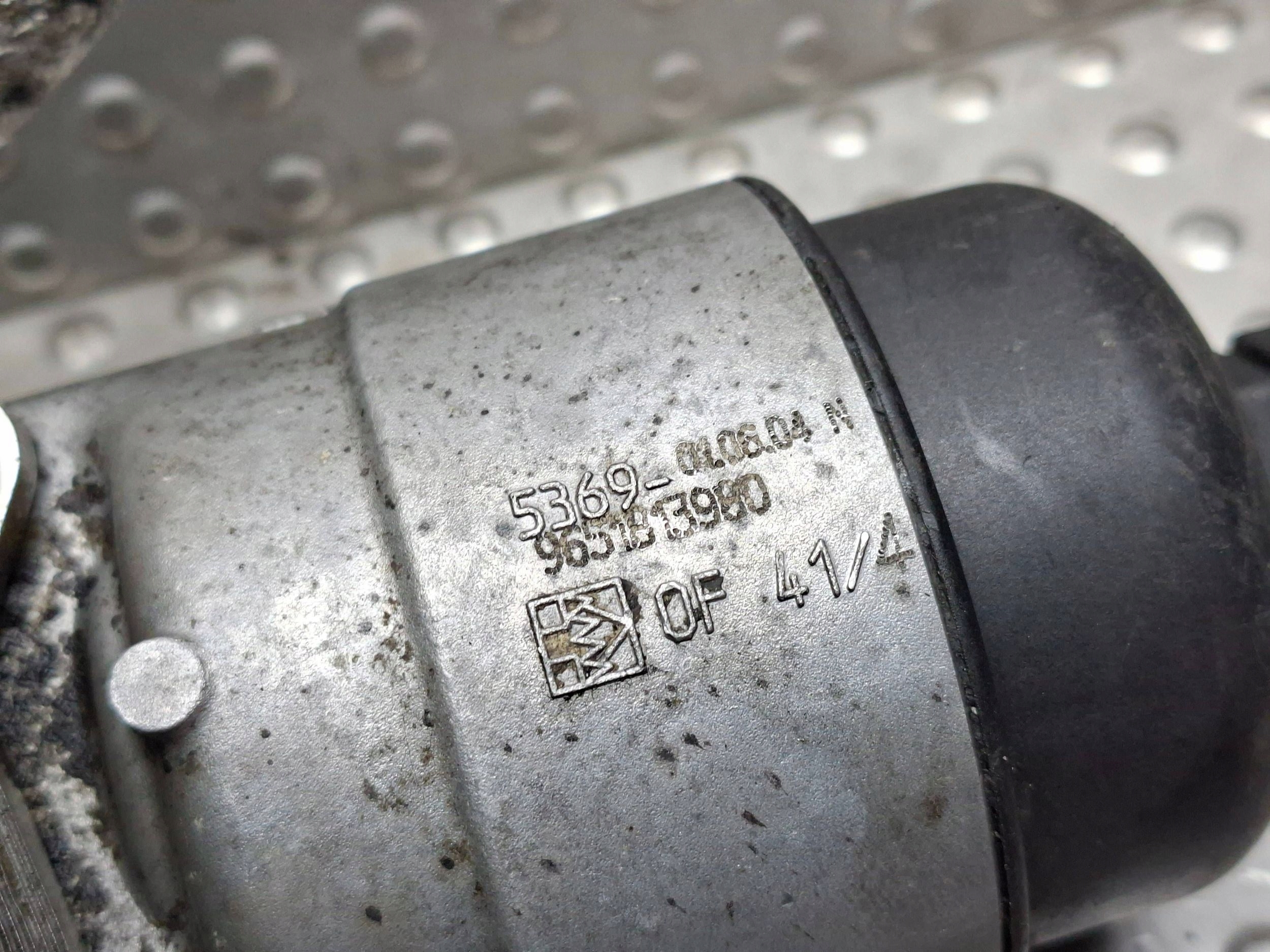 Ölfiltergehäuse MAZDA 3 BK 03-09 1.6 CITD 9651813980