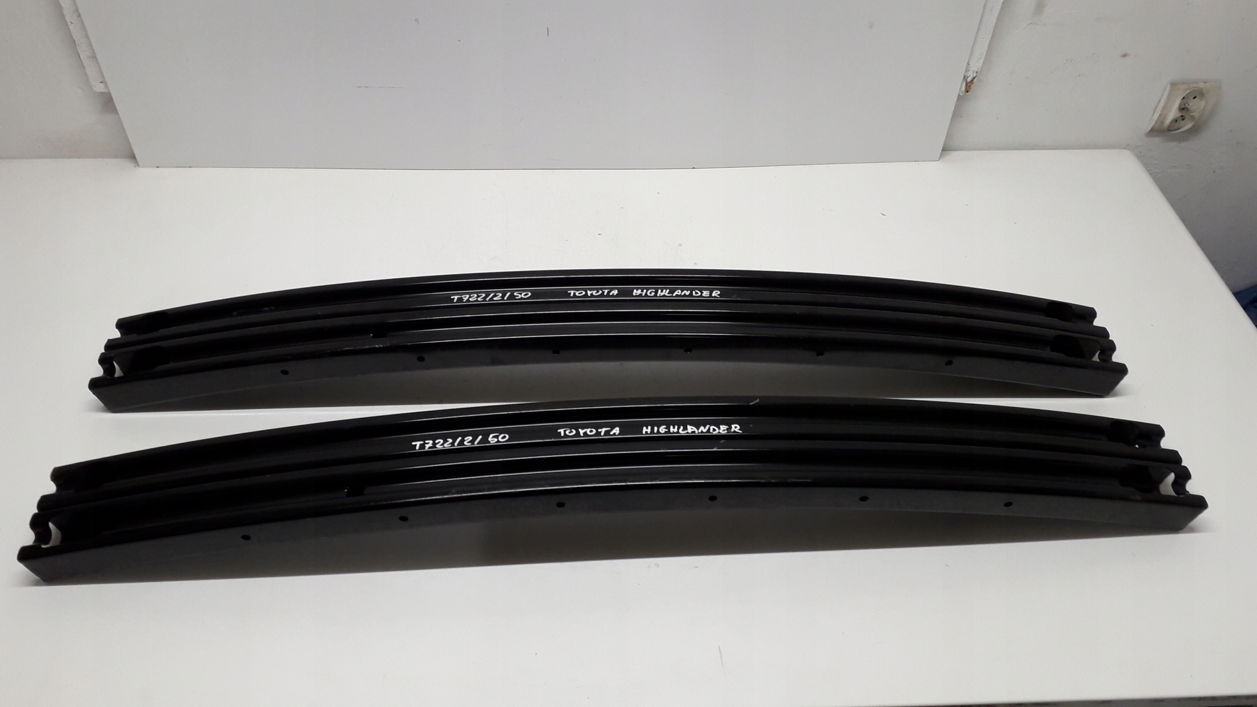 TOYOTA HIGHLANDER 19- BELKA WZMOCNIENIE TYŁ