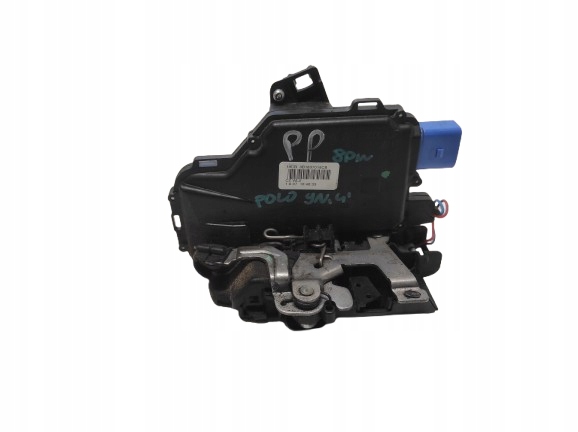 VW POLO 4 IV 9N LIFT 05- ZAMEK PRAWY PRZÓD 8PIN