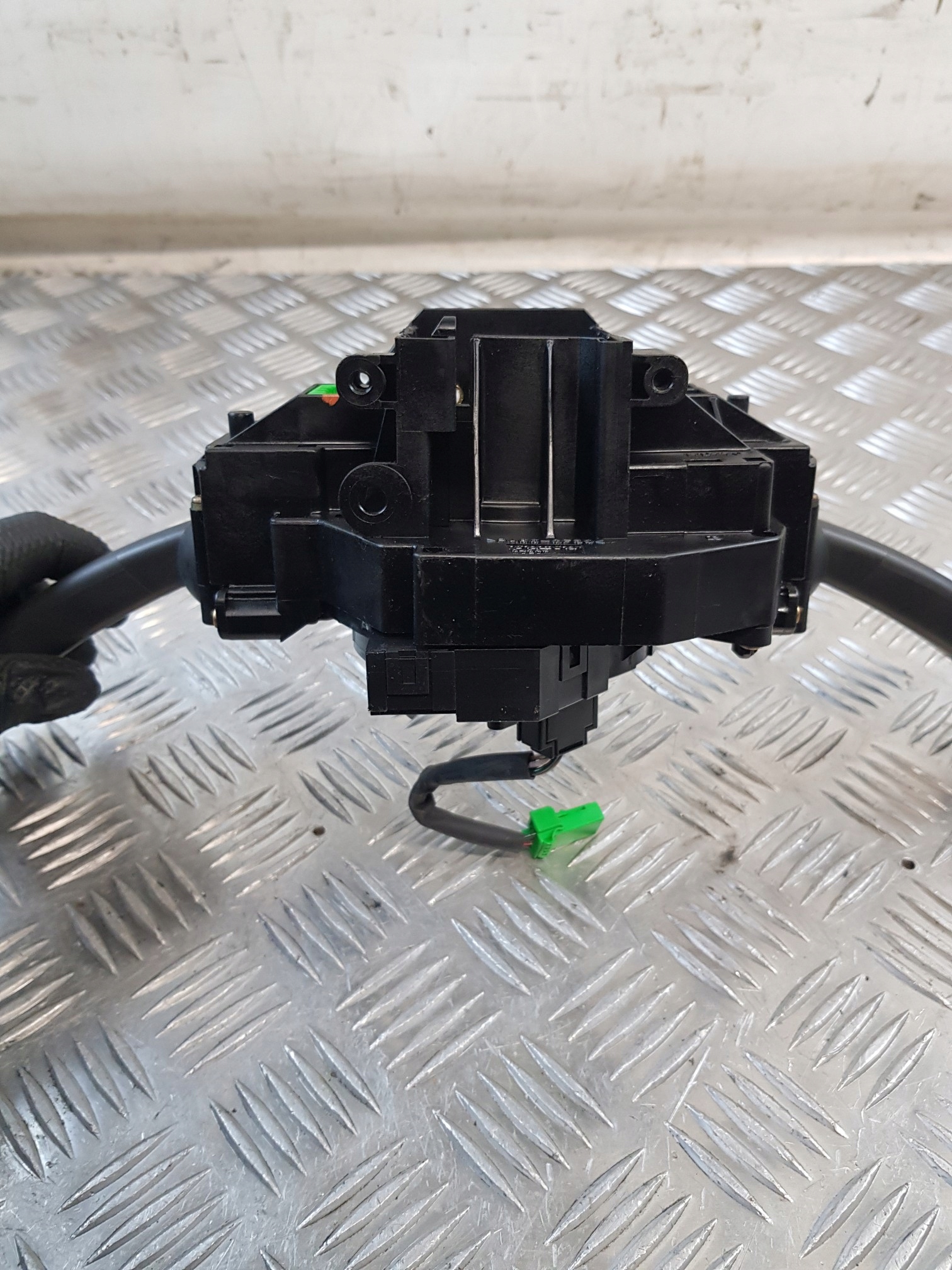 steering wheel levers and controls ring P30710344 VOLVO V50 and 04R