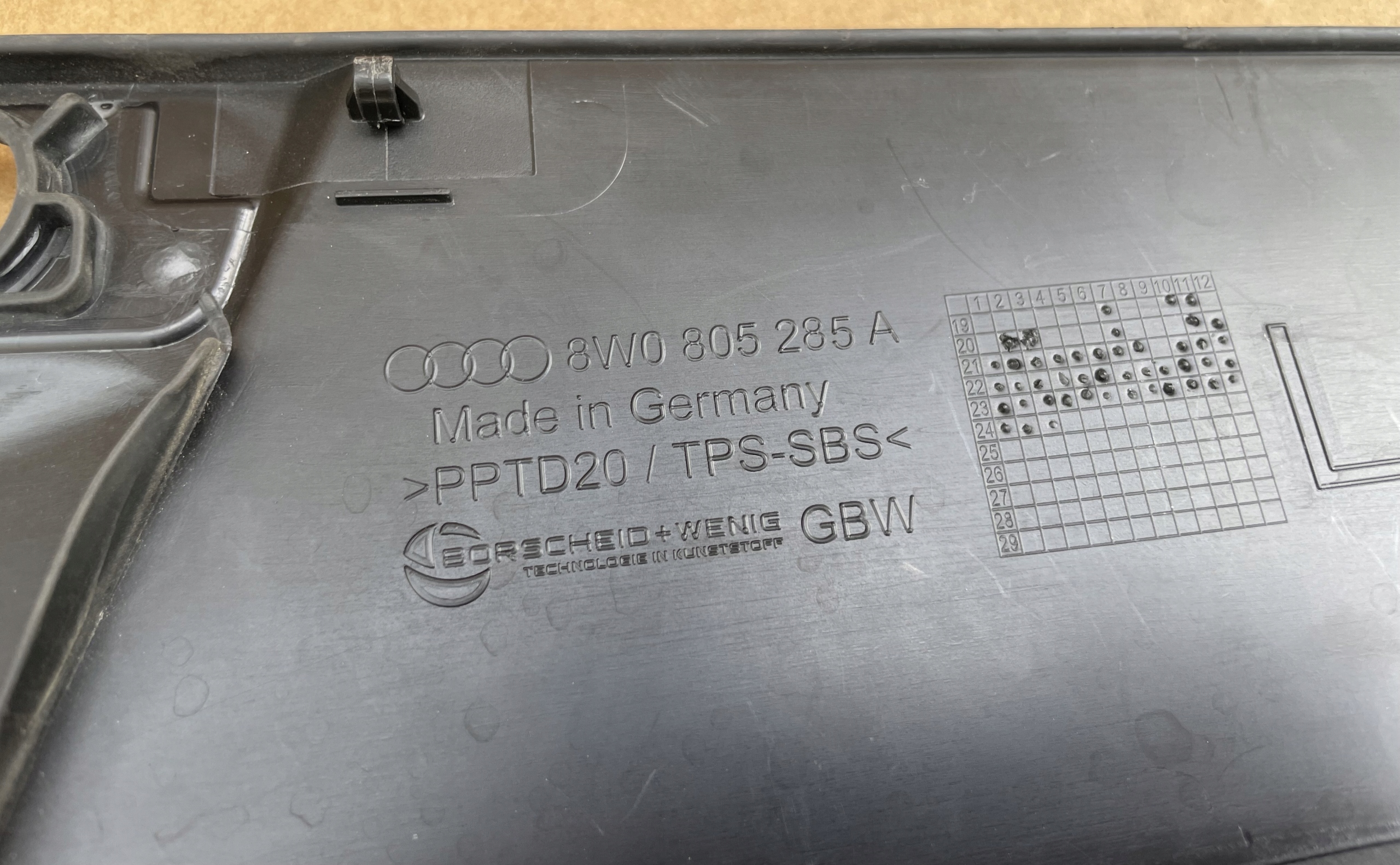 cap cover lights AUDI A4 B9 8W0805285A left original