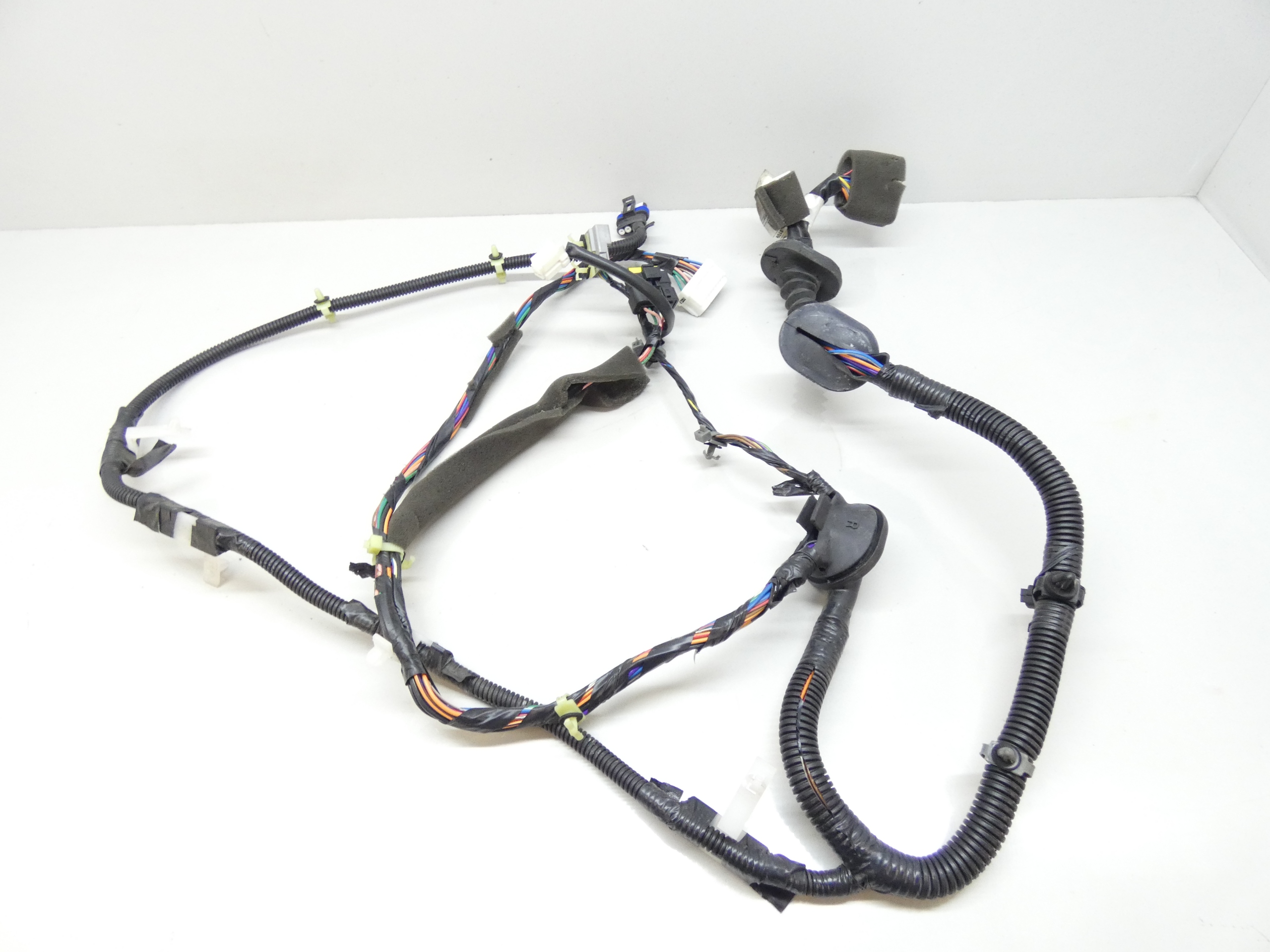 bundle door left front NISSAN PRIMERA P12 02-07 24122BA202
