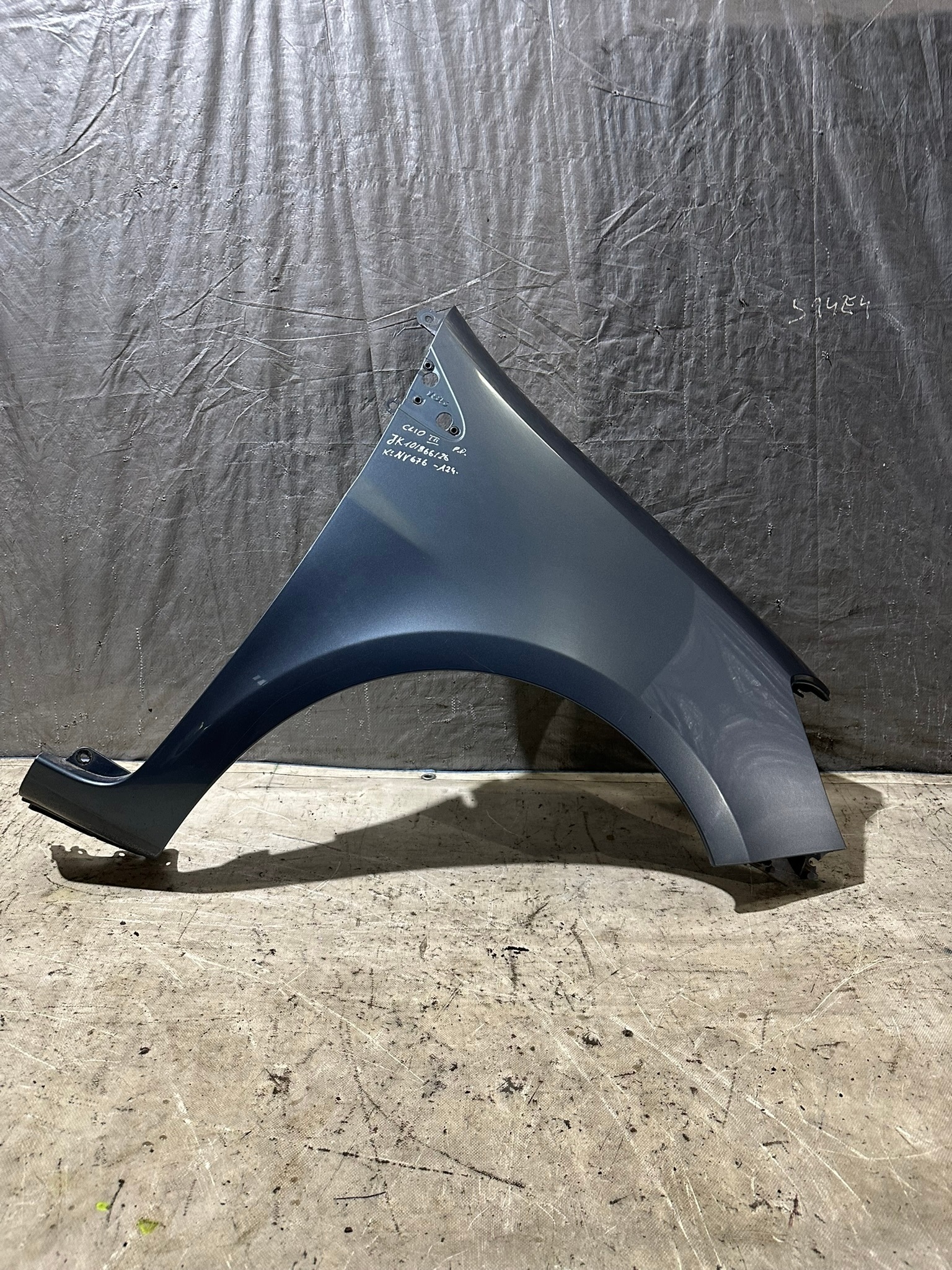 fender right front RENAULT CLIO III