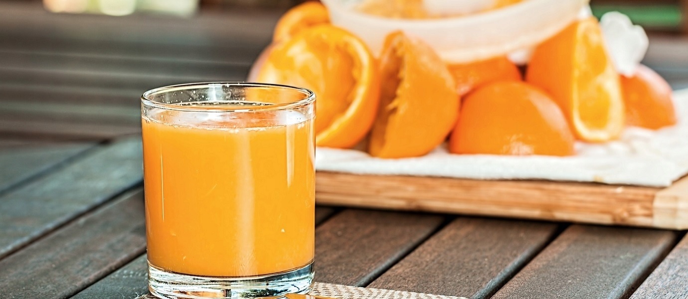 Elektryczna Sokowirówka WYCISKARKA do owoców i warzyw Taurus Model Liquafruits Pro Compact